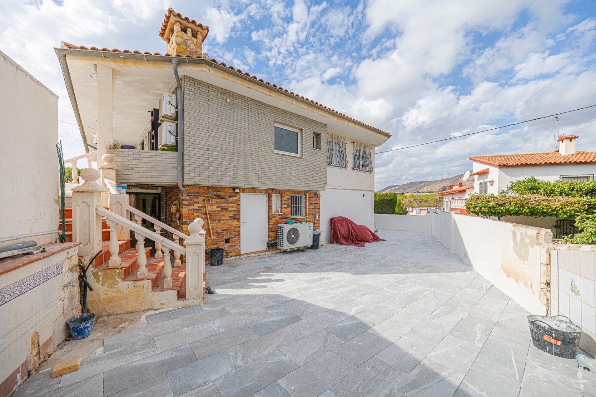 Återförsäljning - Villa -
La Nucía - Panorama