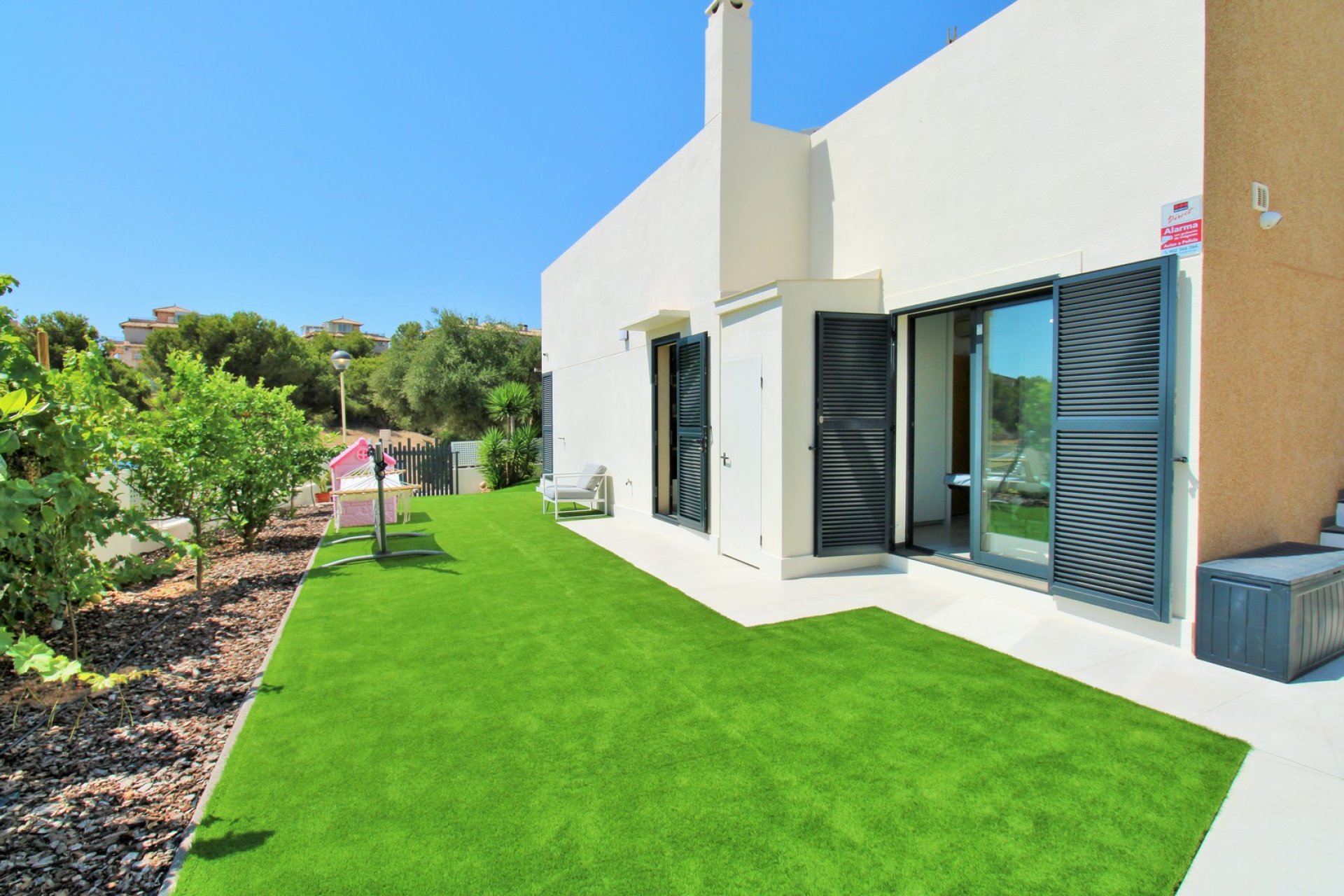 Återförsäljning - Villa -
La Zenia