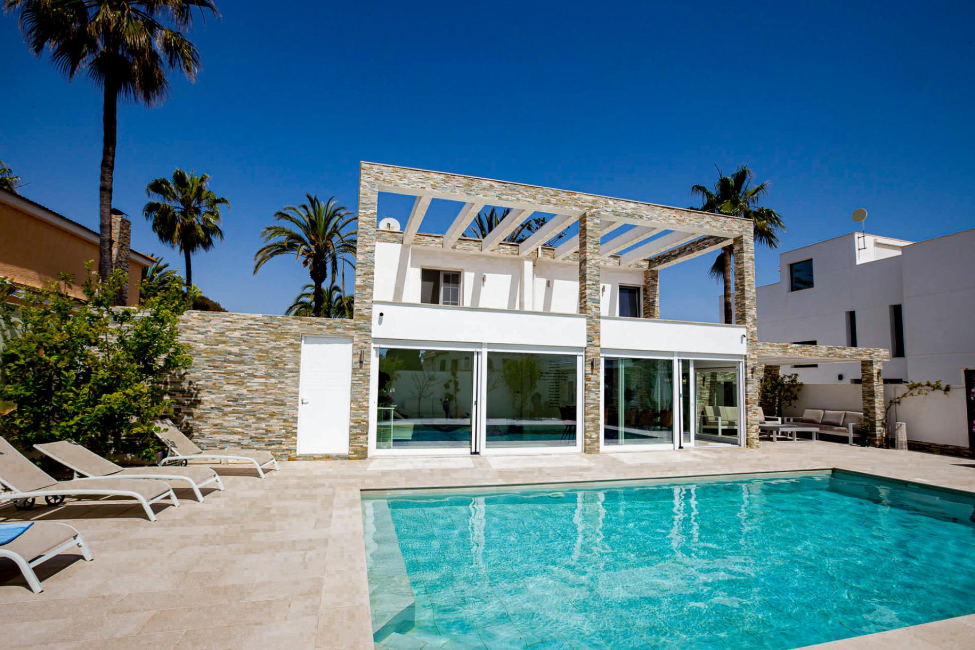 Återförsäljning - Villa -
La Zenia