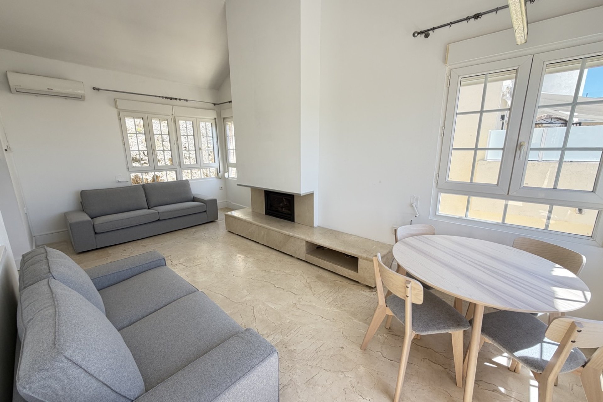 Återförsäljning - Villa -
Las Ramblas - Las Ramblas Golf