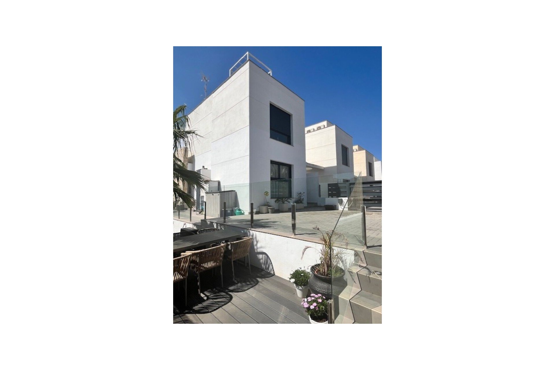 Återförsäljning - Villa -
Lomas de Cabo Roig