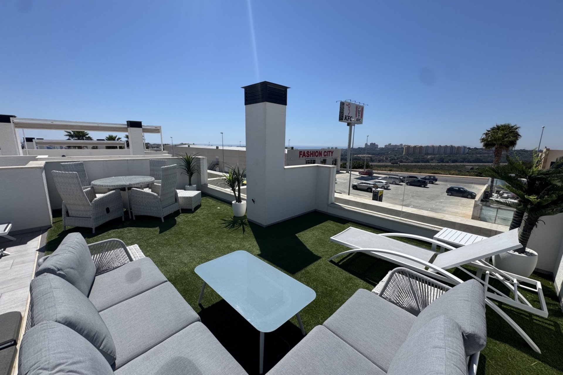 Återförsäljning - Villa -
Lomas de Cabo Roig