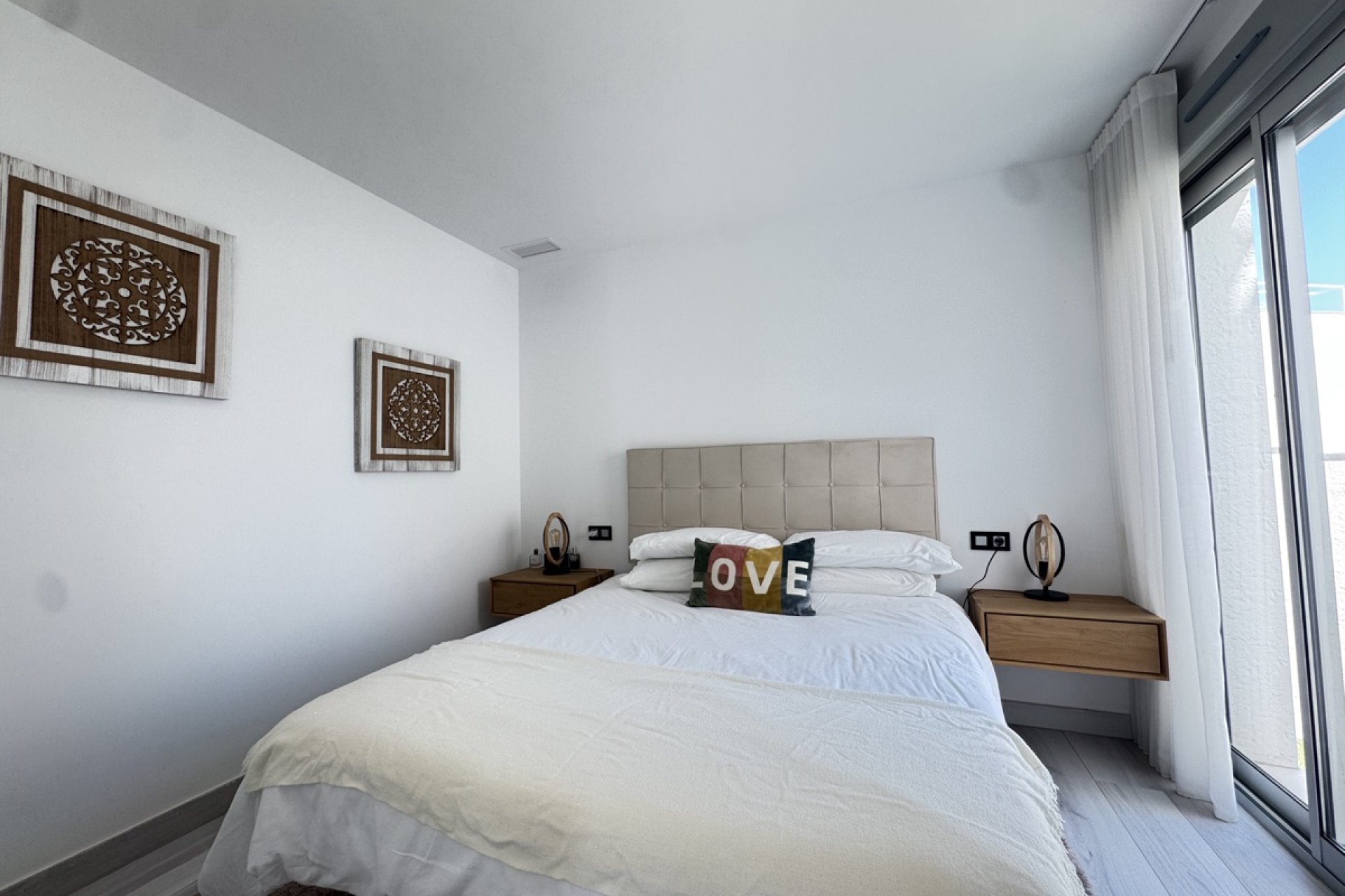 Återförsäljning - Villa -
Lomas de Cabo Roig