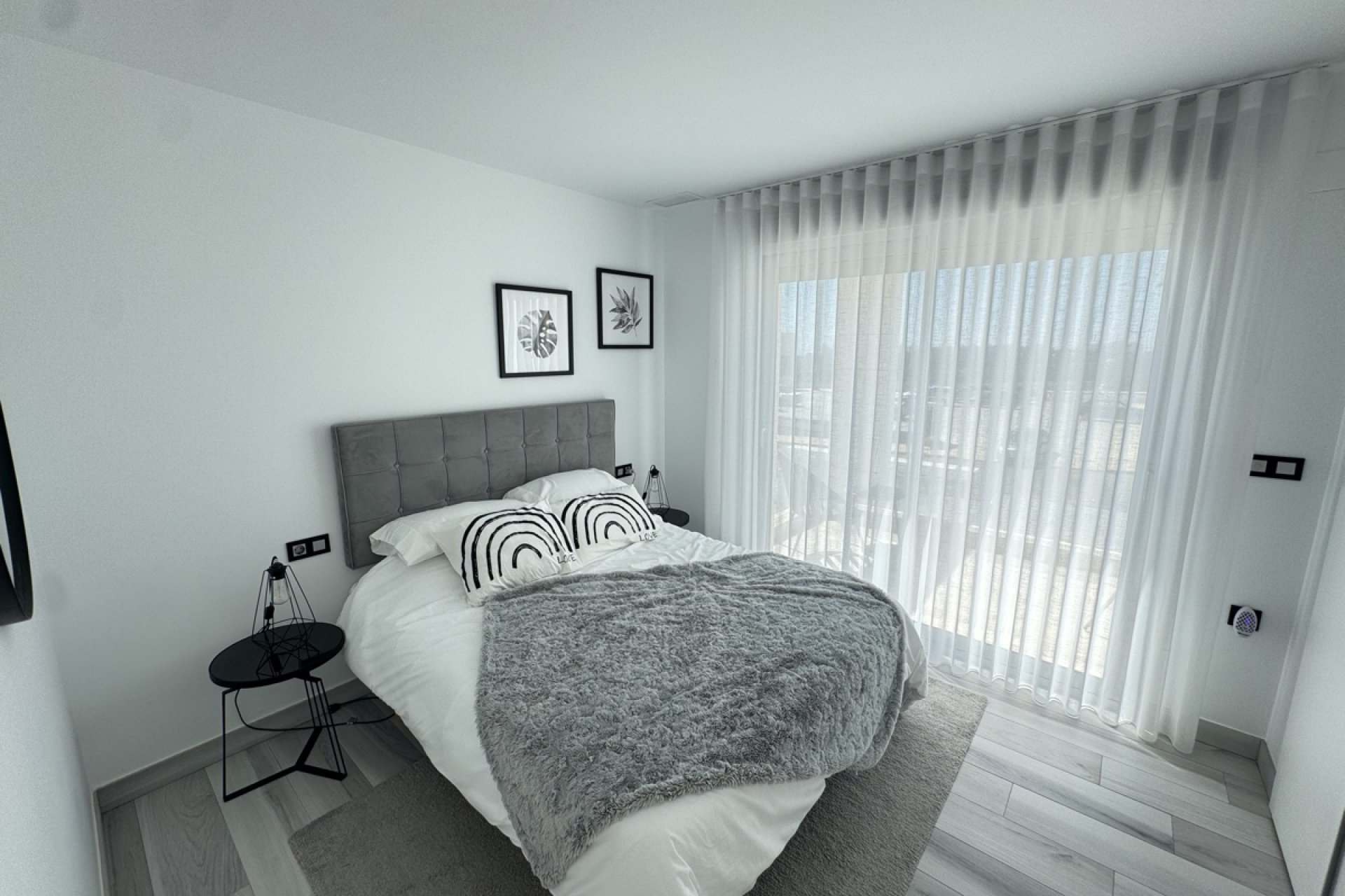 Återförsäljning - Villa -
Lomas de Cabo Roig