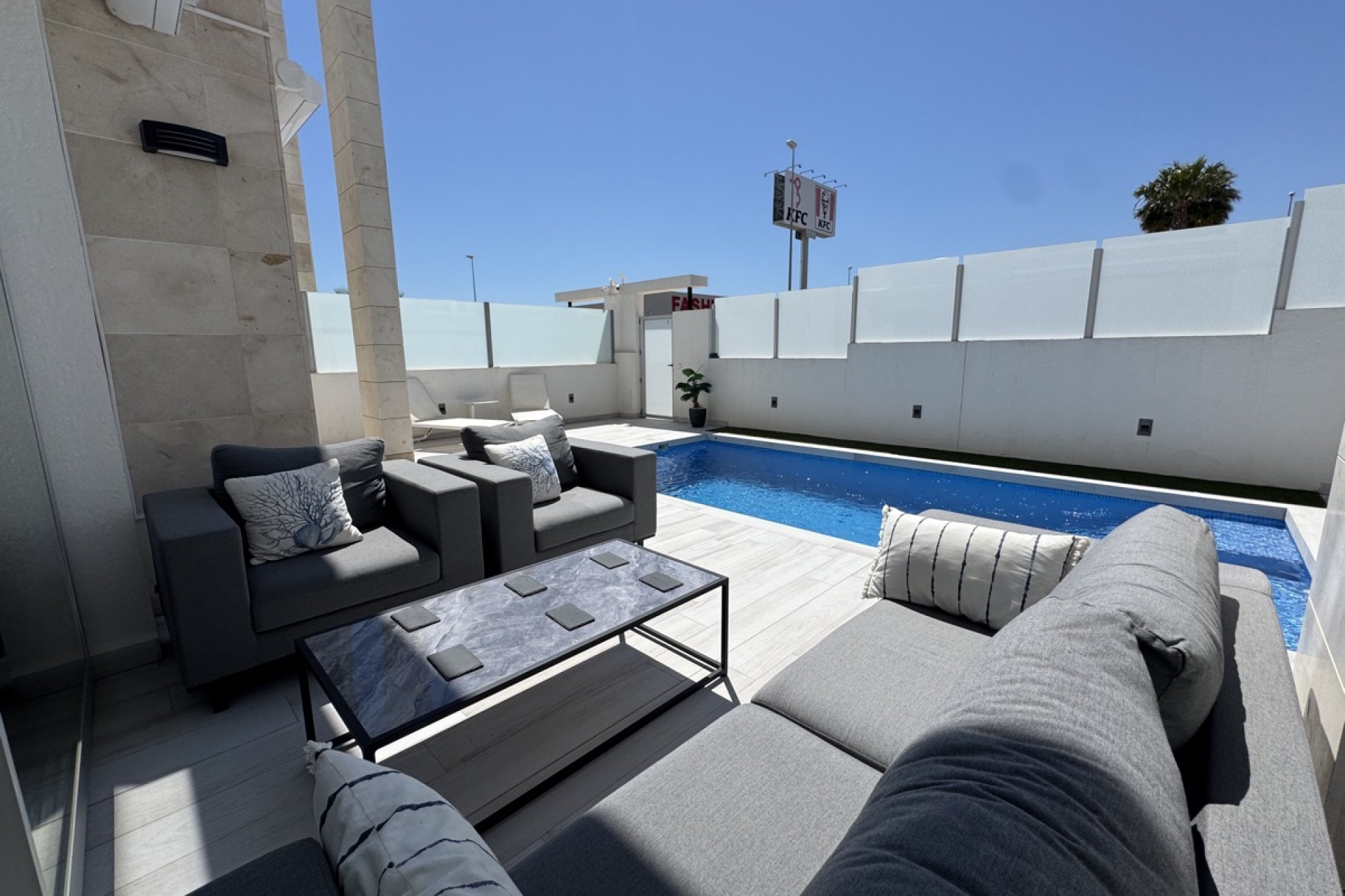 Återförsäljning - Villa -
Lomas de Cabo Roig