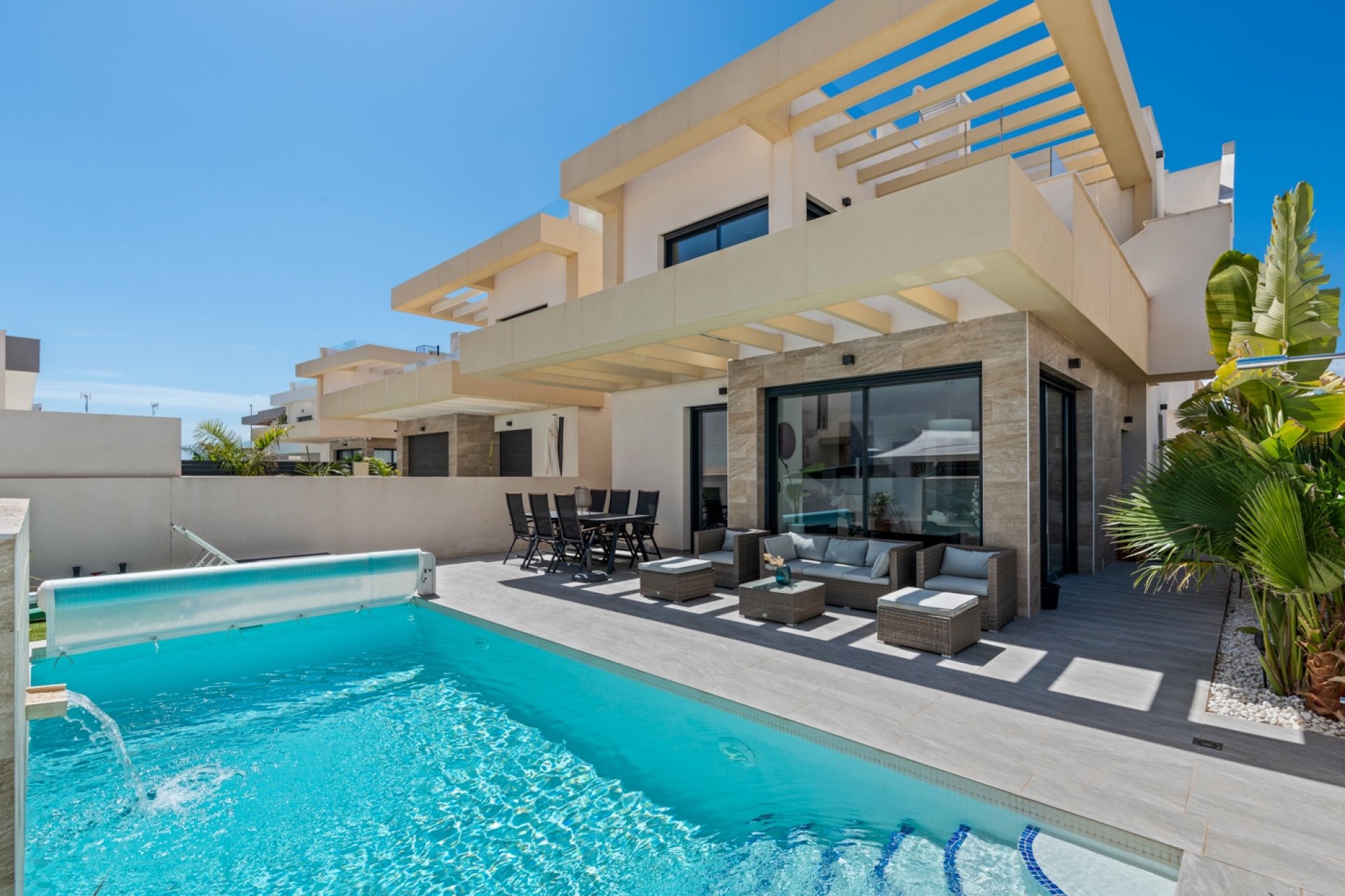 Återförsäljning - Villa -
Los Montesinos - La Herada