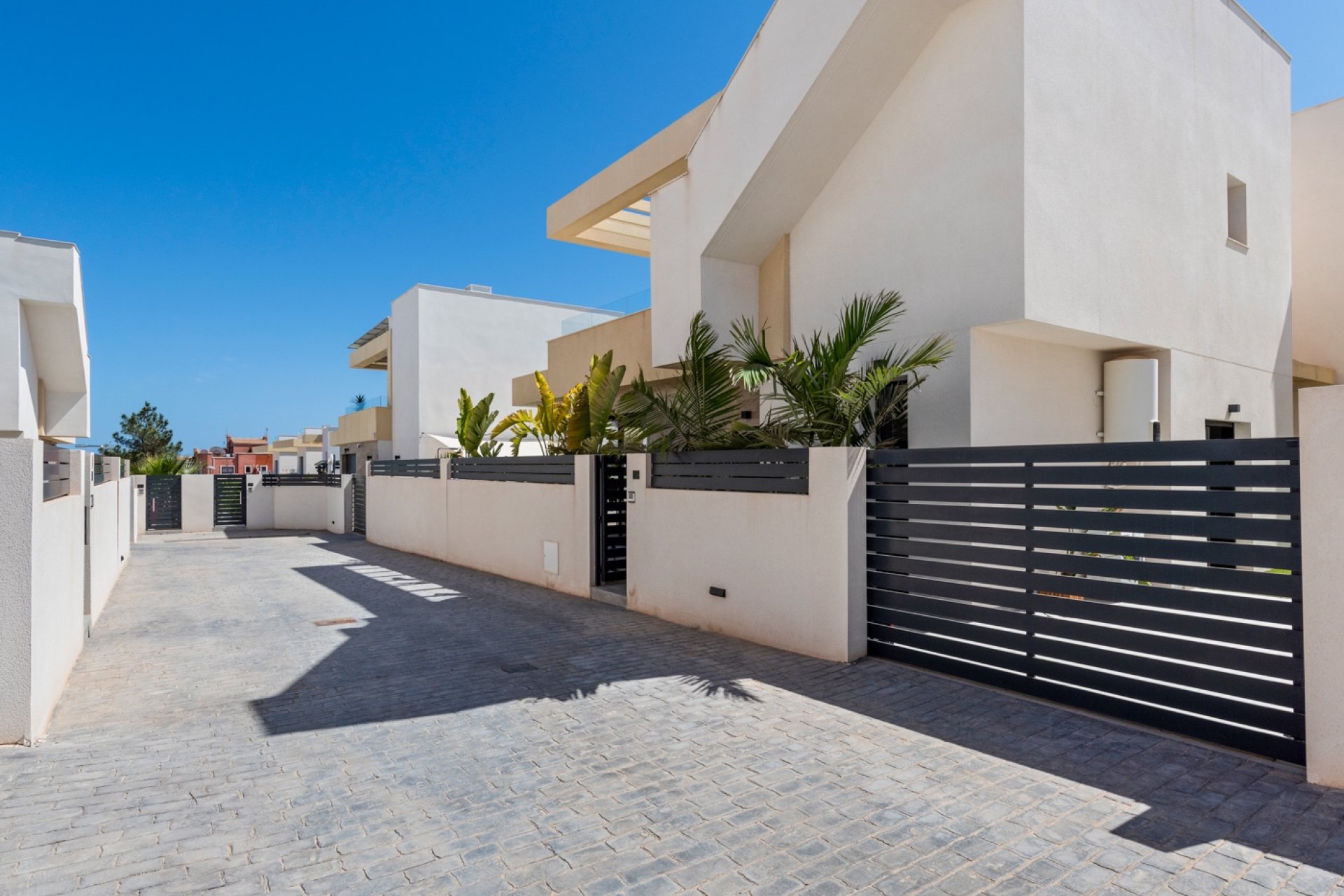 Återförsäljning - Villa -
Los Montesinos - La Herada