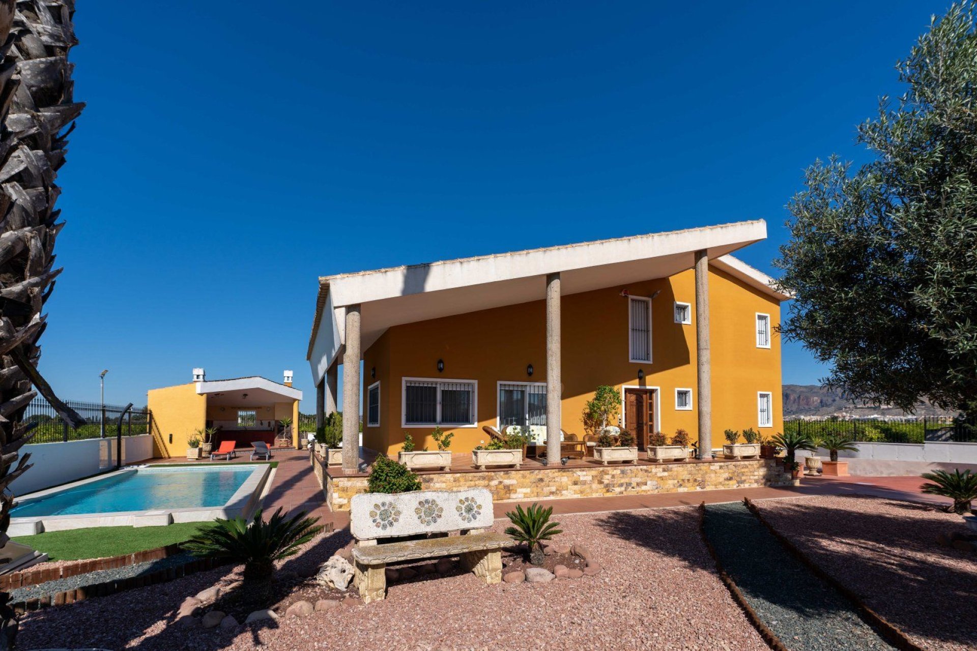 Återförsäljning - Villa -
Orihuela - Correntías Medias