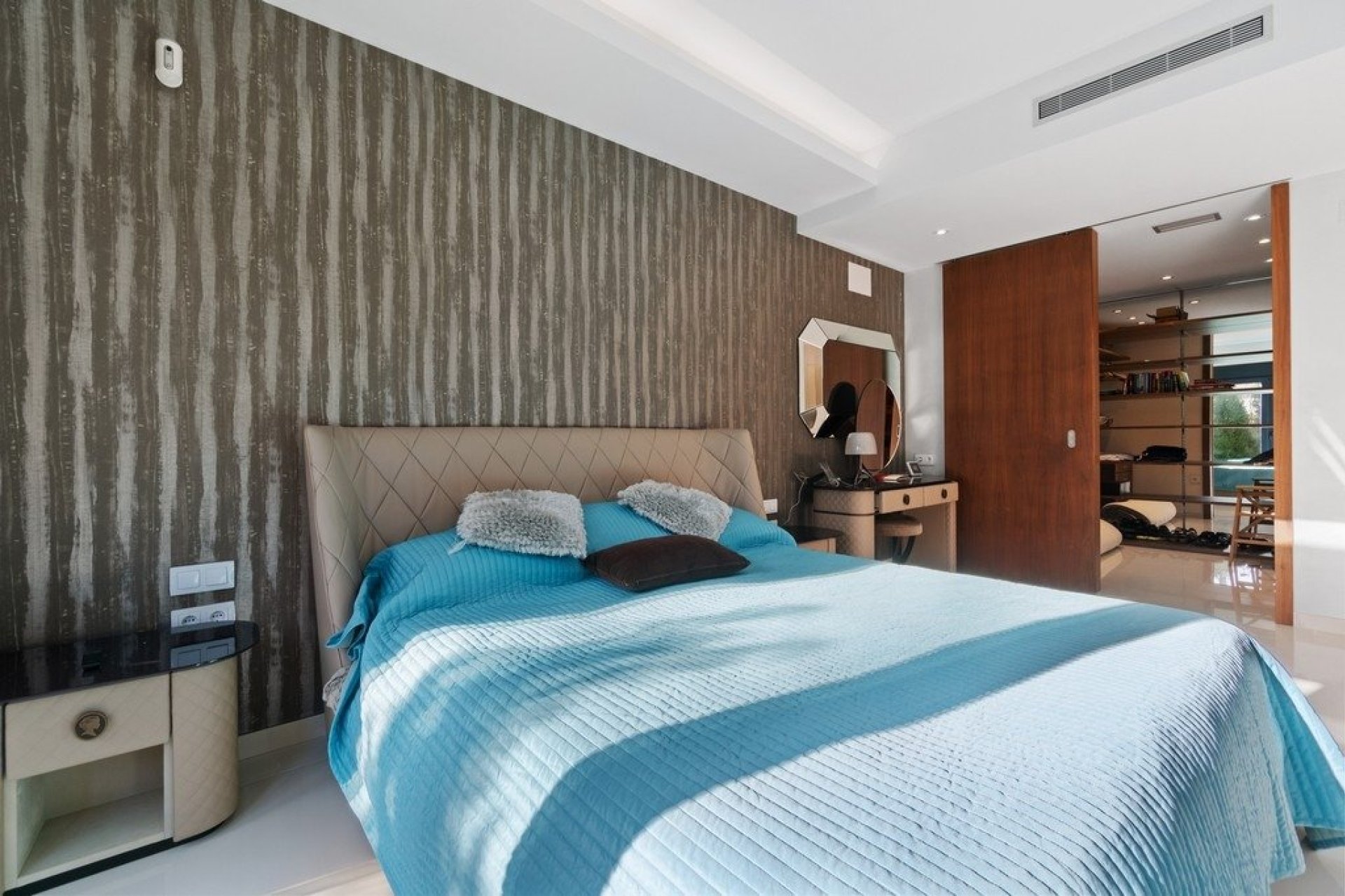 Återförsäljning - Villa -
Orihuela Costa - Agua Marina