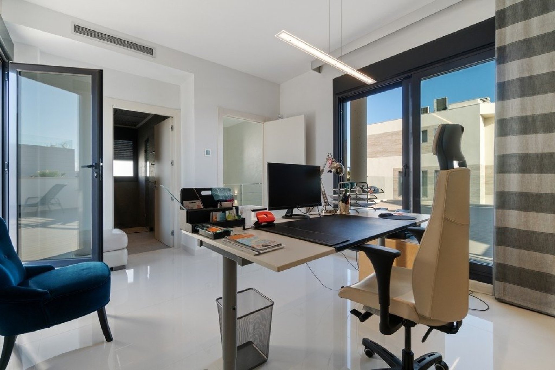 Återförsäljning - Villa -
Orihuela Costa - Agua Marina