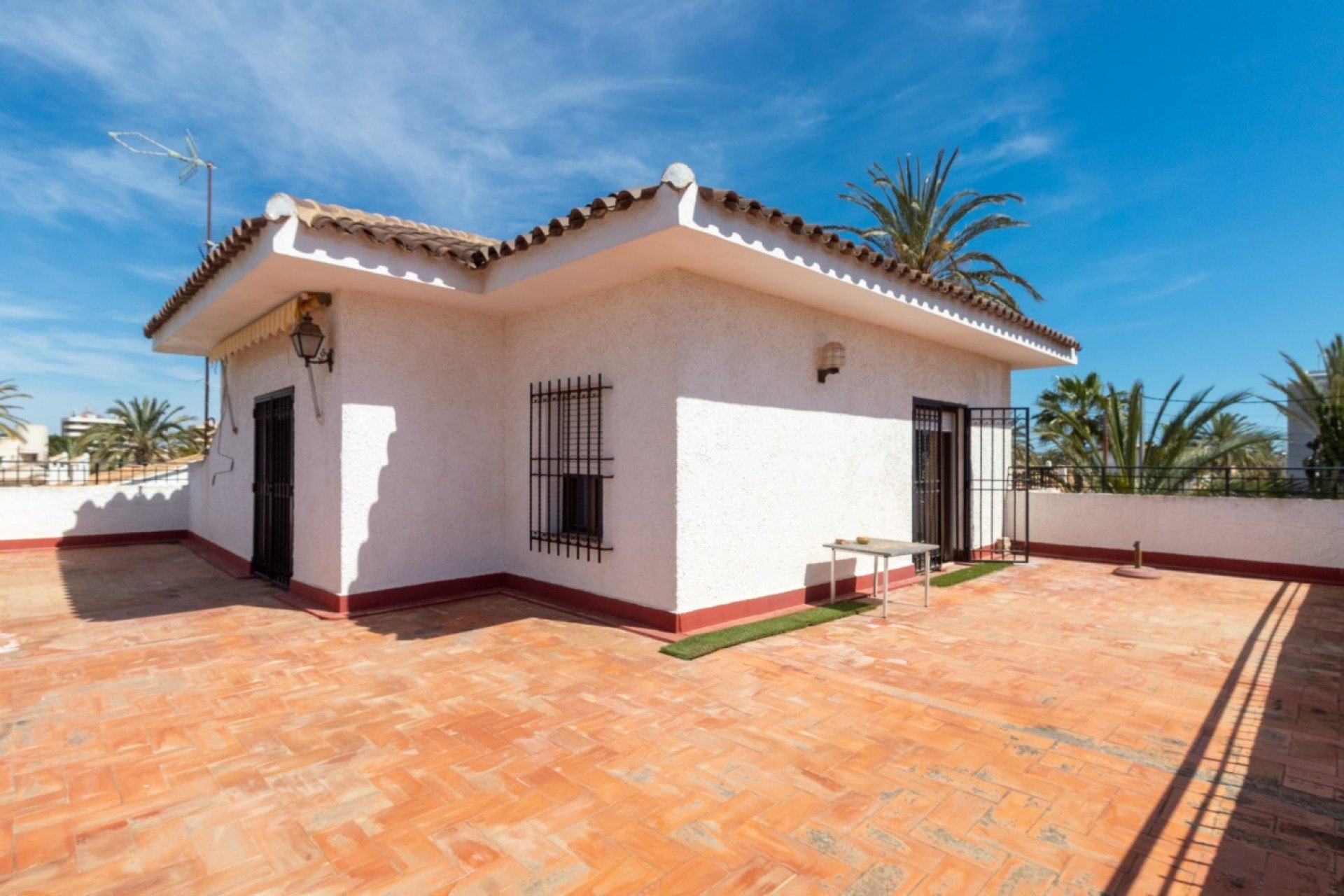 Återförsäljning - Villa -
Orihuela Costa - Cabo Roig