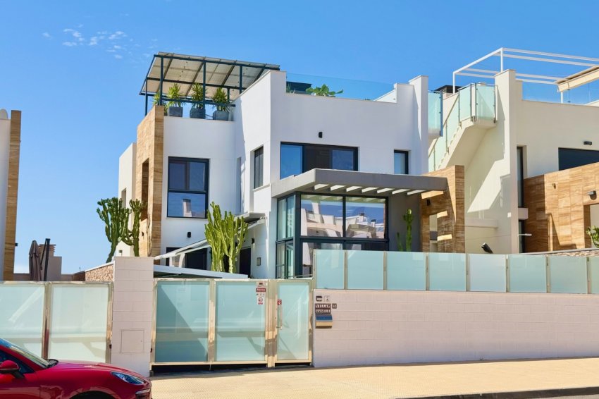Återförsäljning - Villa -
Orihuela Costa - Cabo Roig