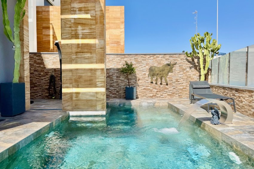 Återförsäljning - Villa -
Orihuela Costa - Cabo Roig