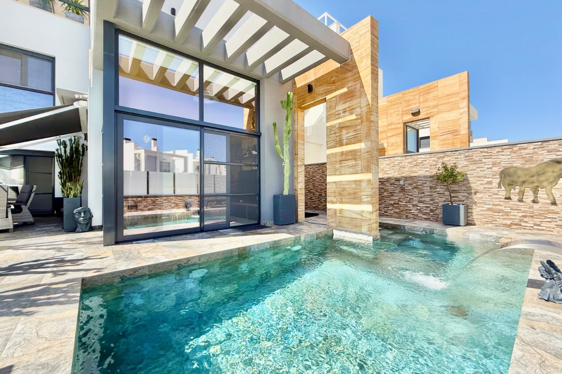 Återförsäljning - Villa -
Orihuela Costa - Cabo Roig