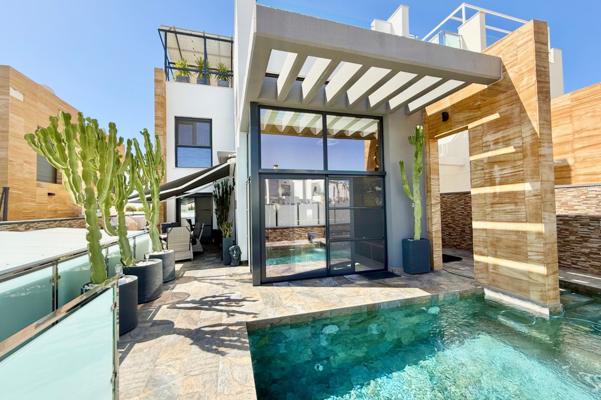 Återförsäljning - Villa -
Orihuela Costa - Cabo Roig