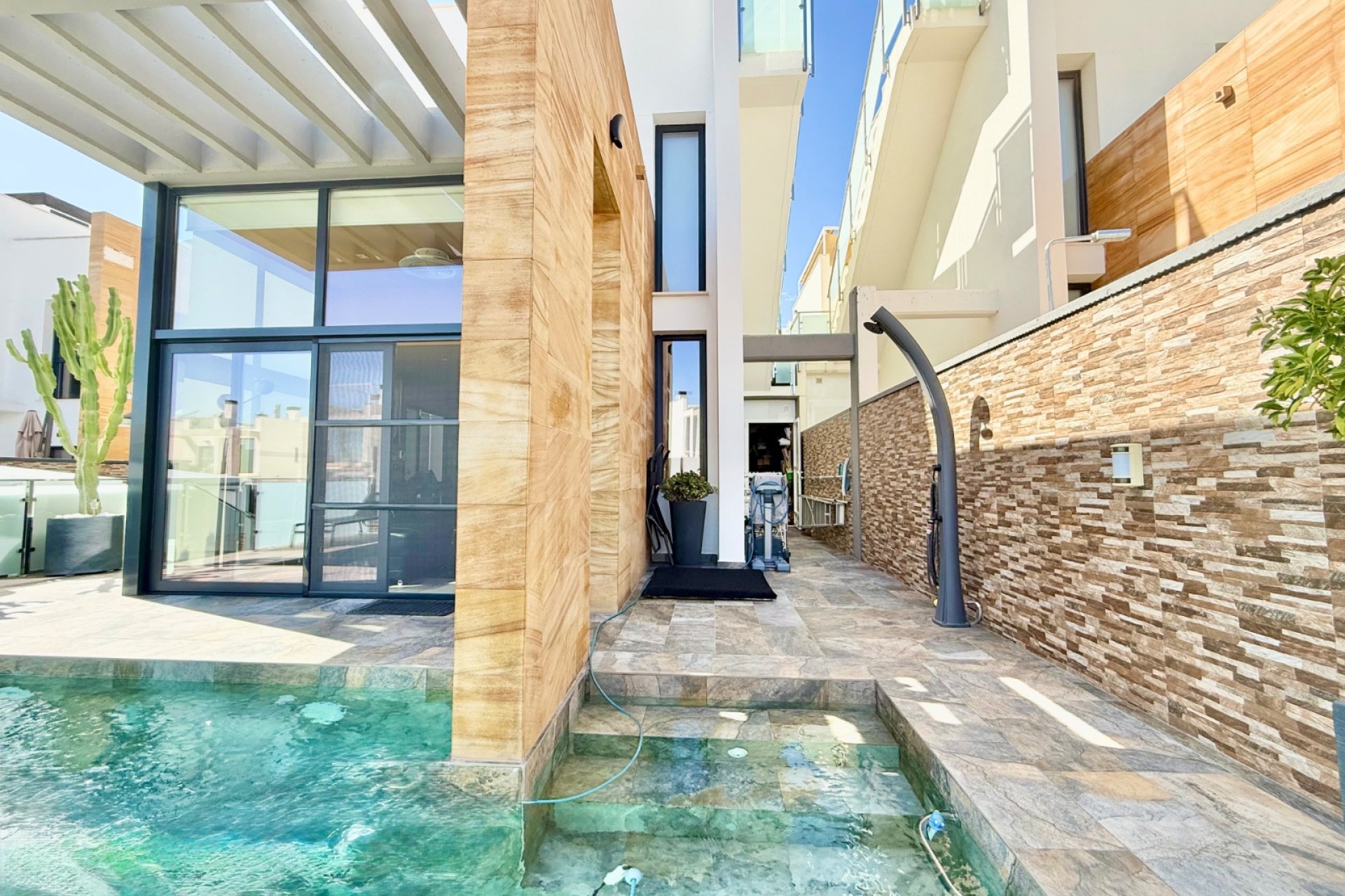 Återförsäljning - Villa -
Orihuela Costa - Cabo Roig