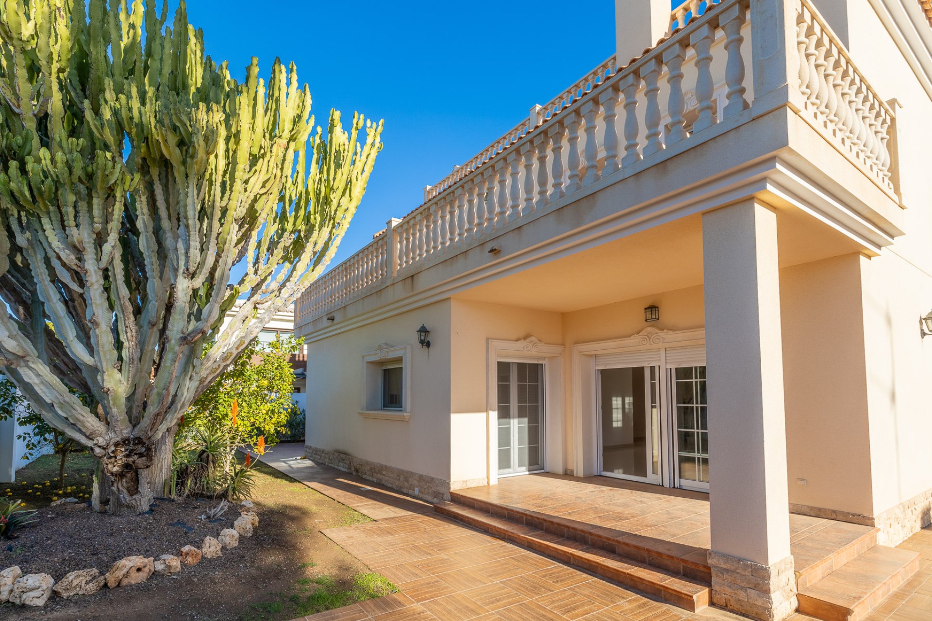 Återförsäljning - Villa -
Orihuela Costa - Cabo Roig