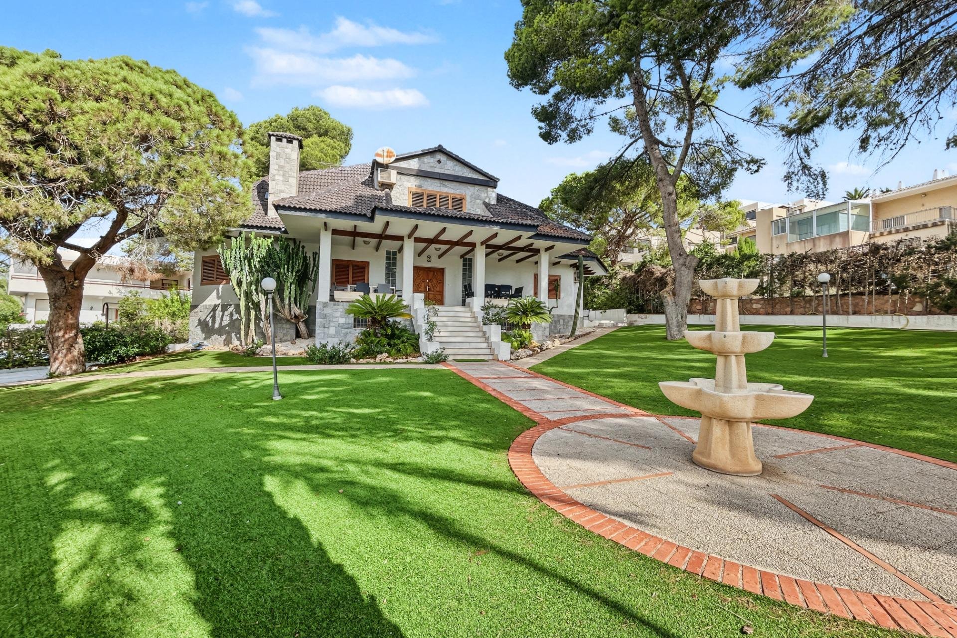 Återförsäljning - Villa -
Orihuela Costa - Campoamor