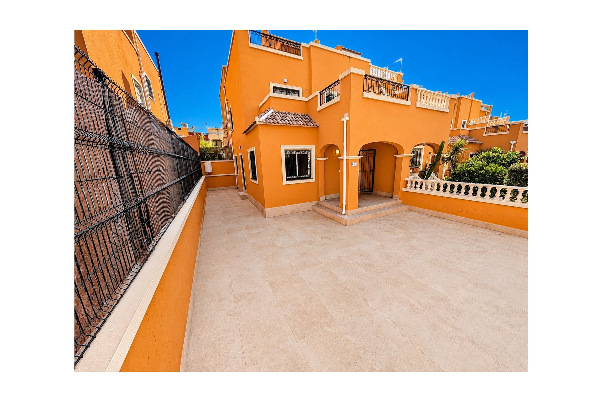 Återförsäljning - Villa -
Orihuela Costa - Dream Hills