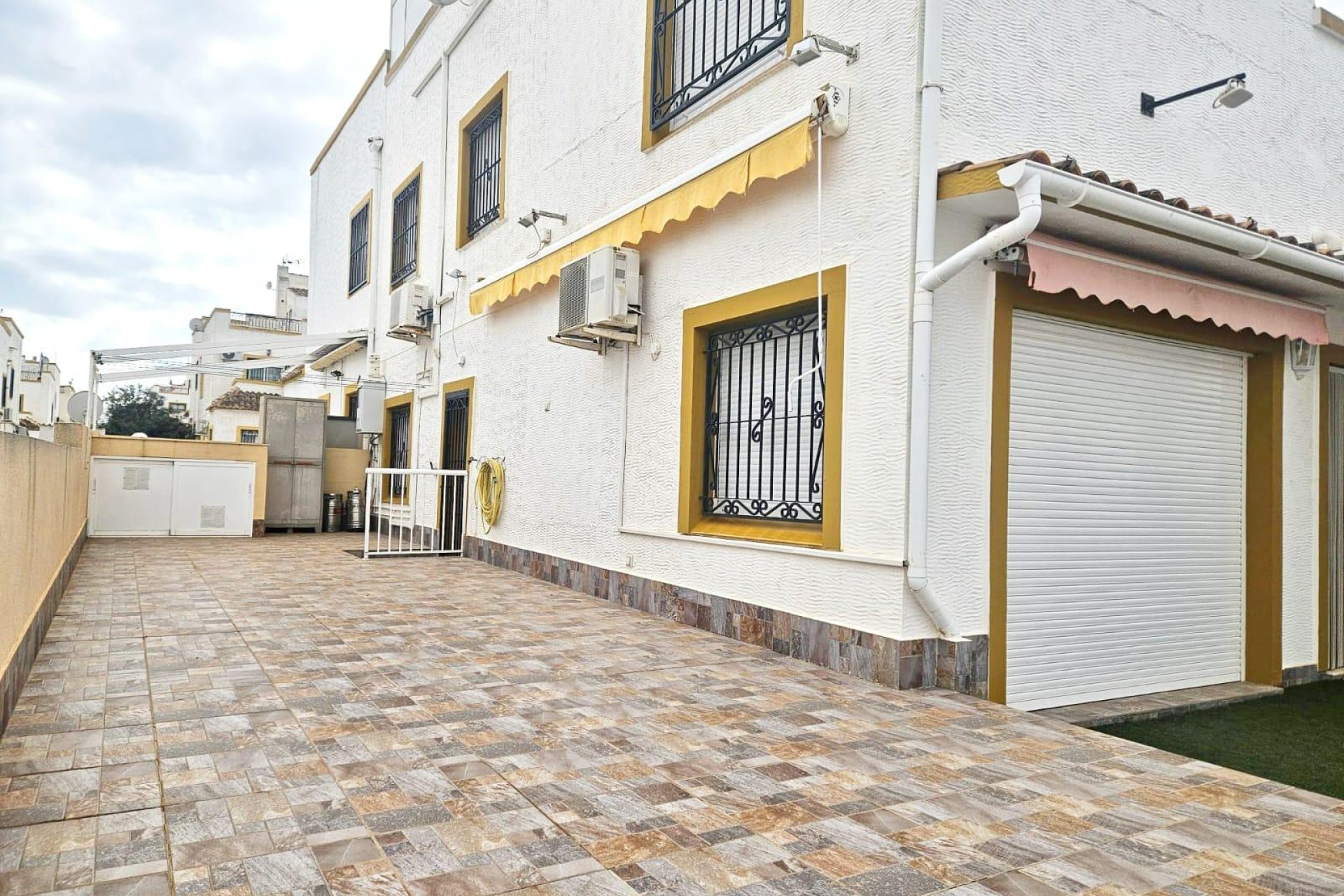 Återförsäljning - Villa -
Orihuela Costa - Dream Hills