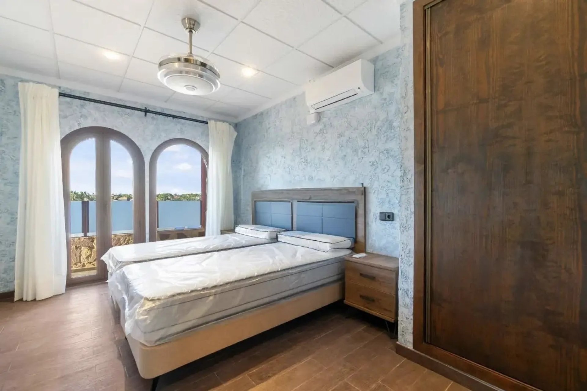 Återförsäljning - Villa -
Orihuela Costa - La Zenia