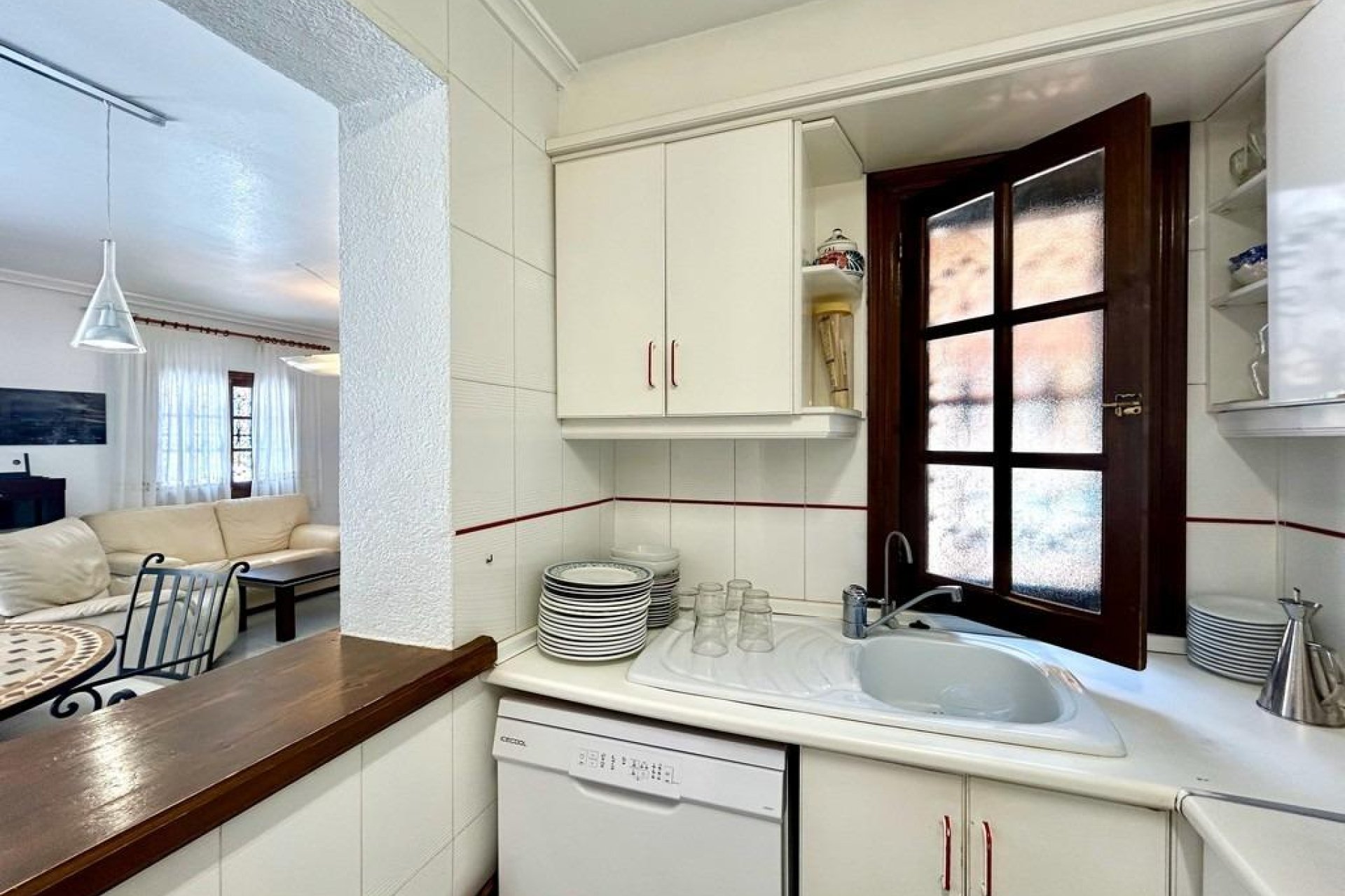 Återförsäljning - Villa -
Orihuela Costa - La Zenia