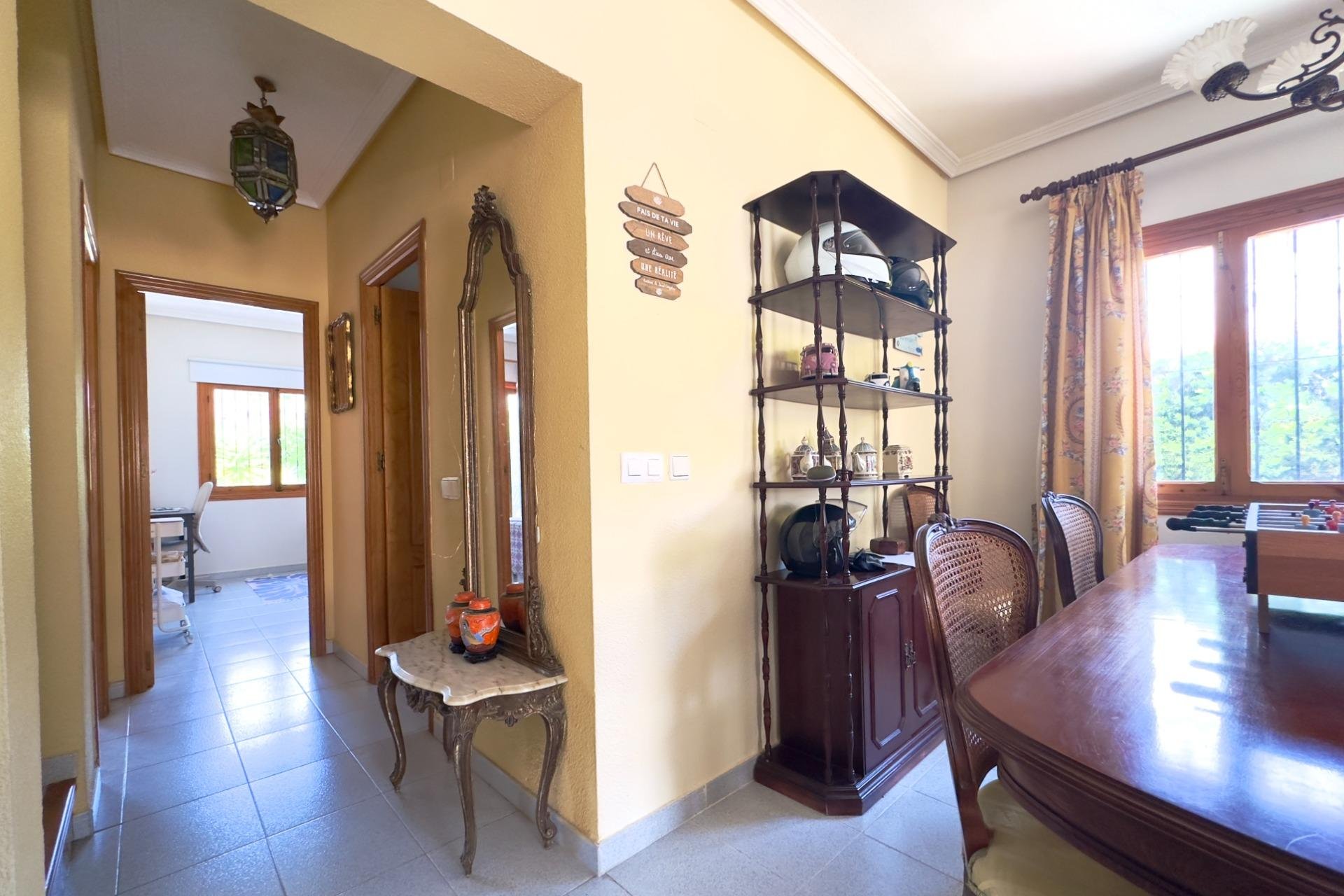 Återförsäljning - Villa -
Orihuela Costa - La Zenia
