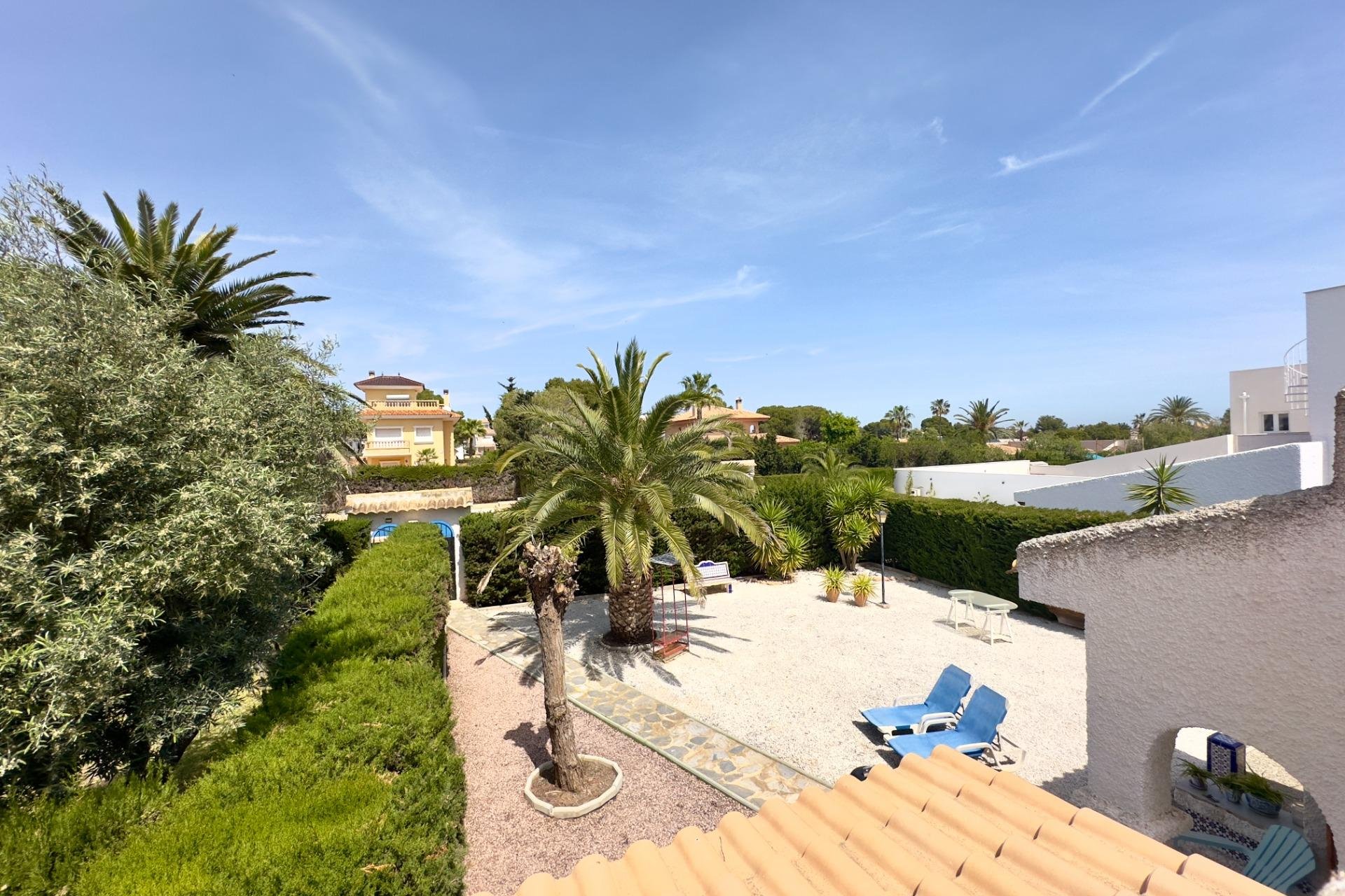 Återförsäljning - Villa -
Orihuela Costa - La Zenia