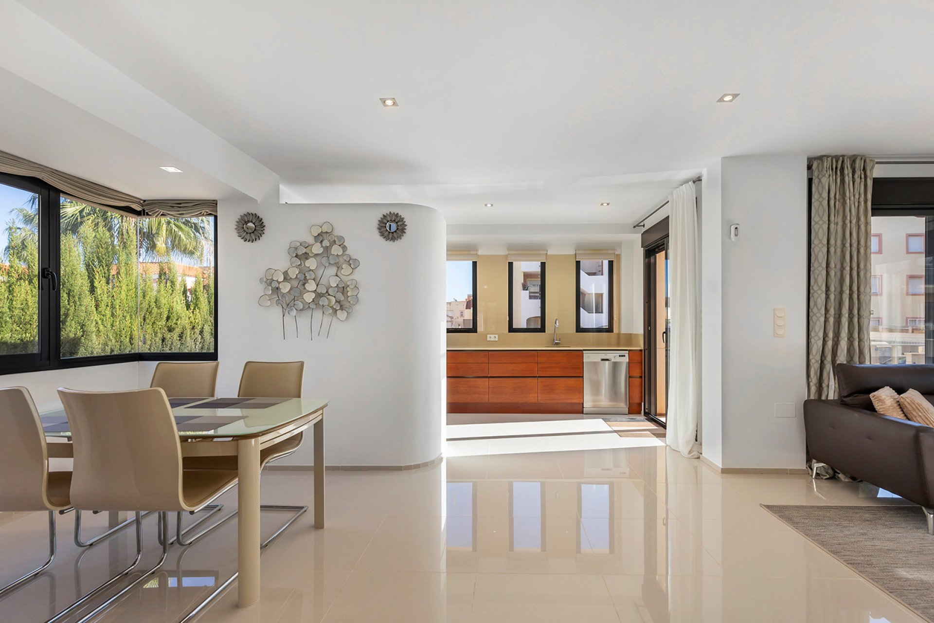 Återförsäljning - Villa -
Orihuela Costa - La Zenia