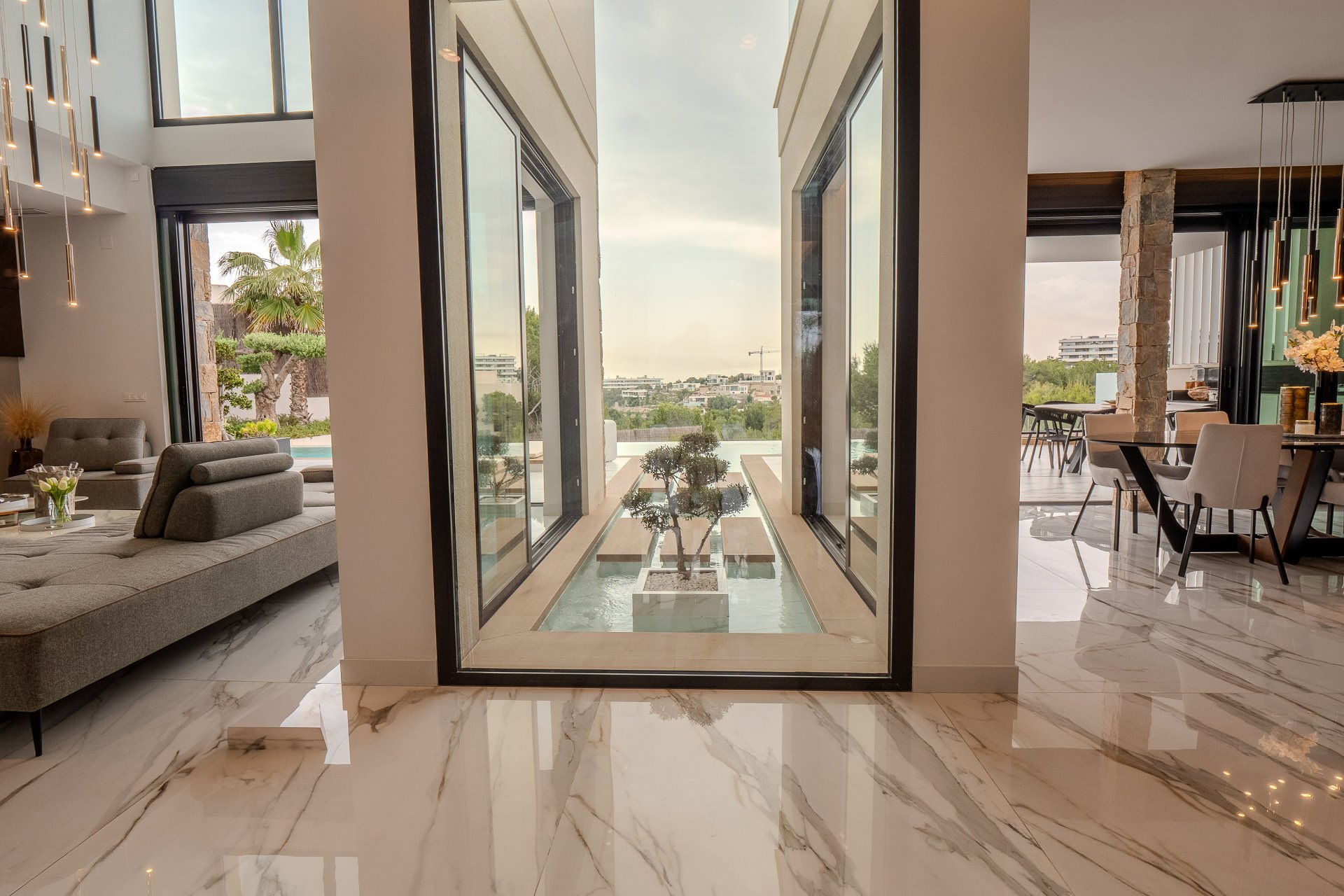 Återförsäljning - Villa -
Orihuela Costa - Las Colinas Golf