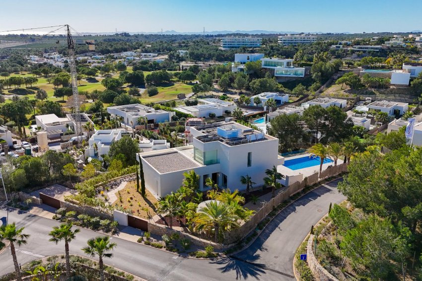 Återförsäljning - Villa -
Orihuela Costa - Las Colinas Golf