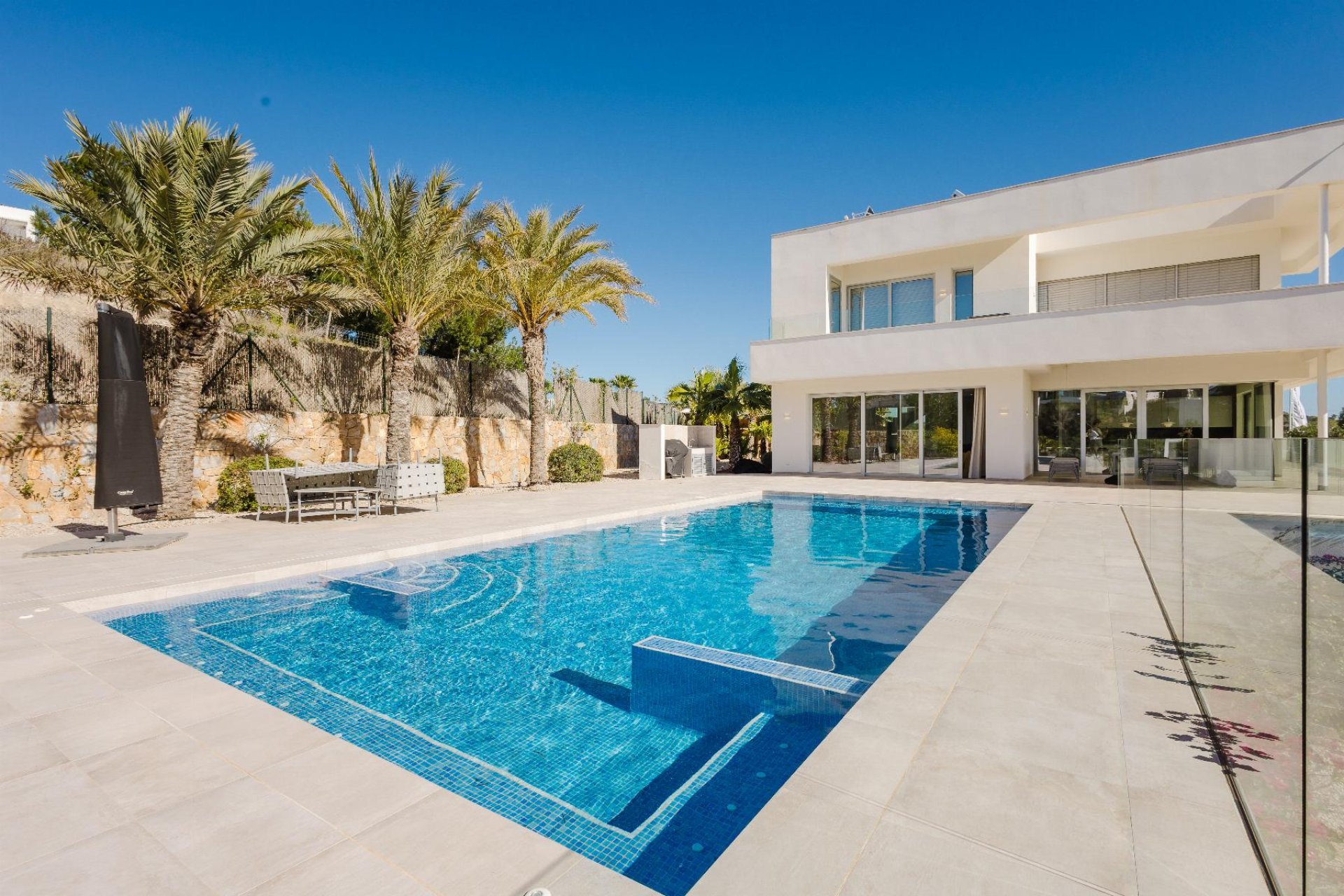 Återförsäljning - Villa -
Orihuela Costa - Las Colinas Golf