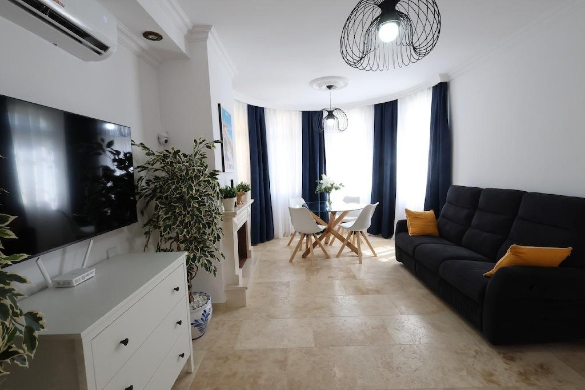 Återförsäljning - Villa -
Orihuela Costa - Las Filipinas