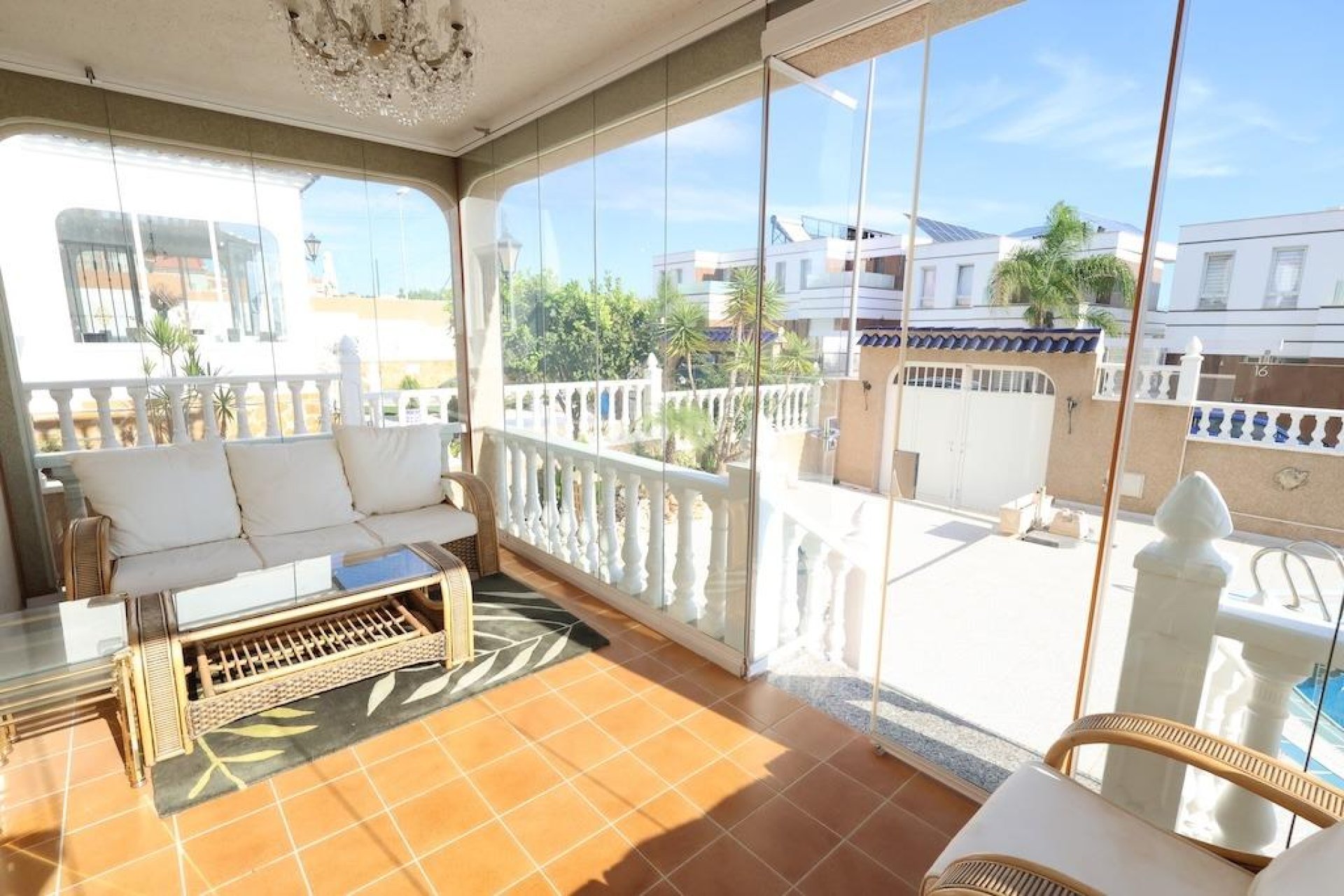 Återförsäljning - Villa -
Orihuela Costa - Las Filipinas
