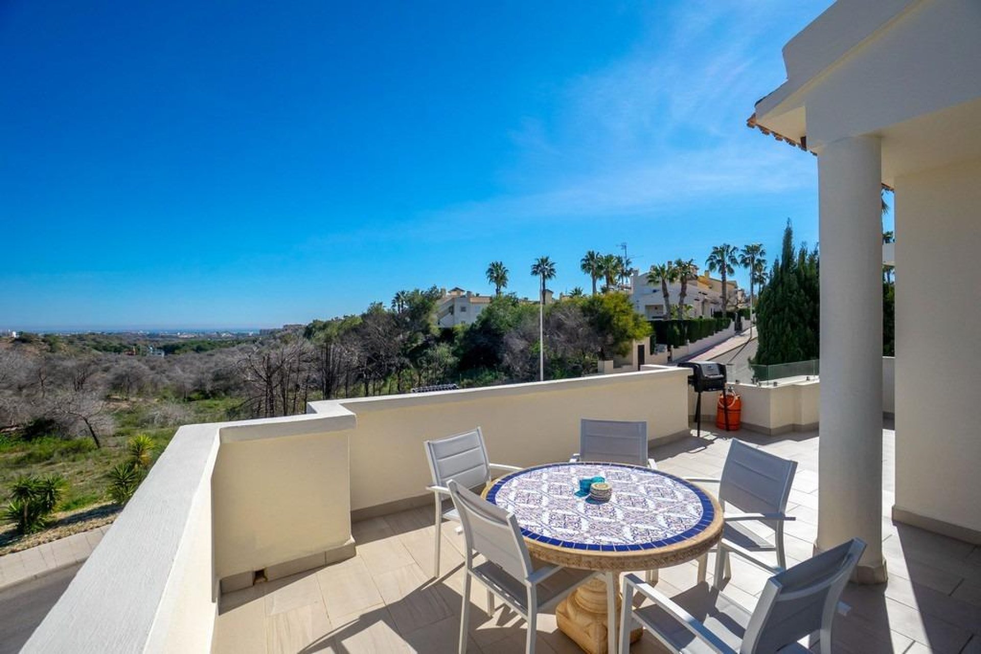 Återförsäljning - Villa -
Orihuela Costa - Las Ramblas