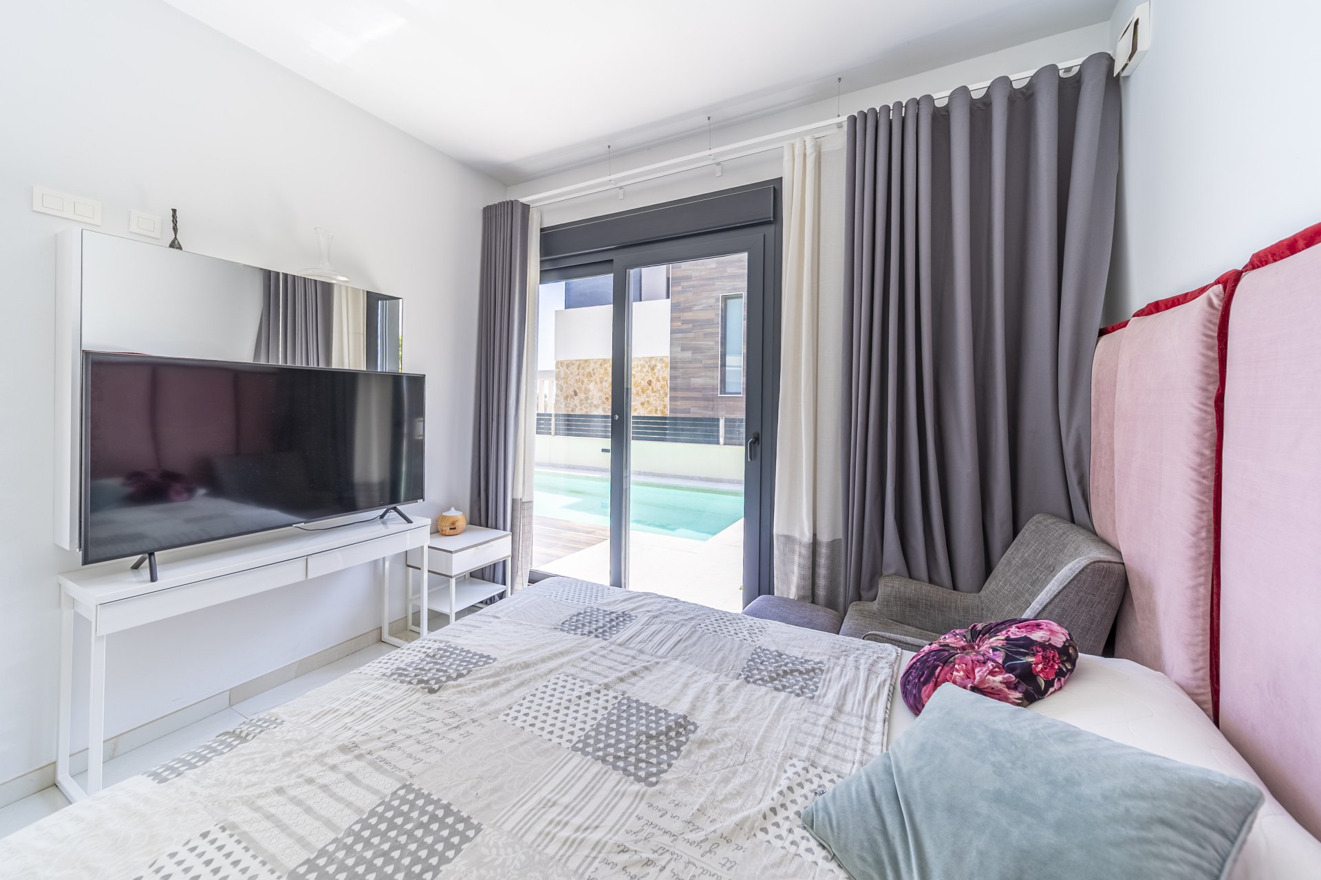 Återförsäljning - Villa -
Orihuela Costa - Lomas de Cabo Roig