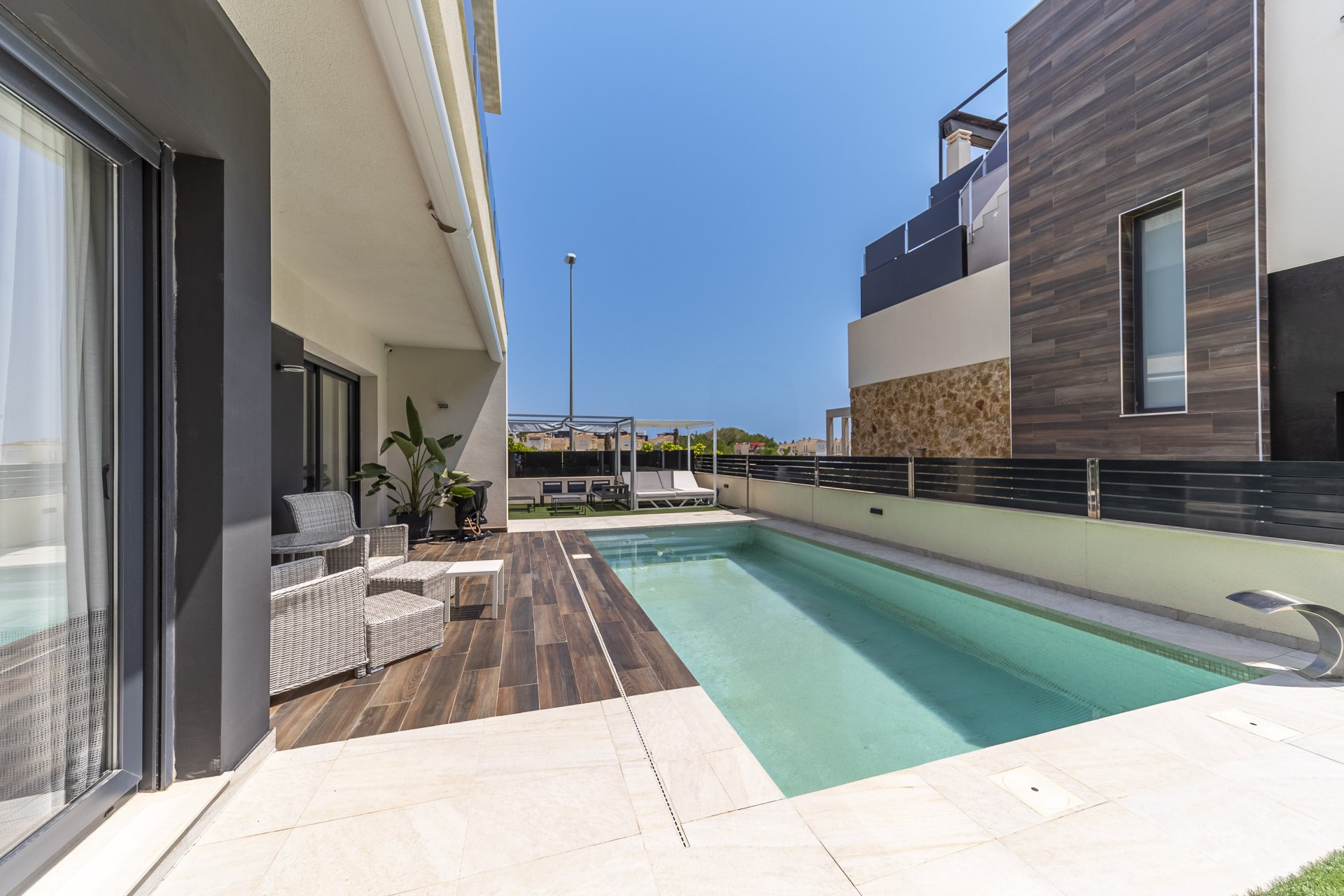 Återförsäljning - Villa -
Orihuela Costa - Lomas de Cabo Roig