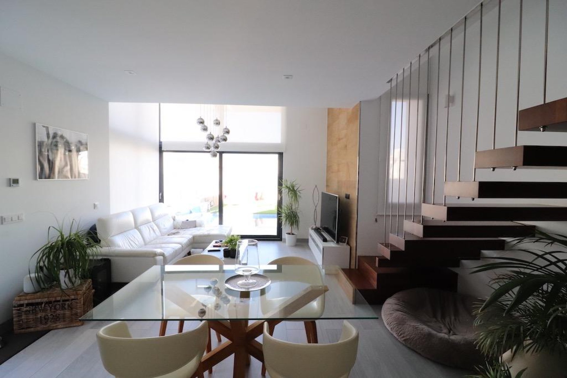 Återförsäljning - Villa -
Orihuela Costa - Lomas de Cabo Roig