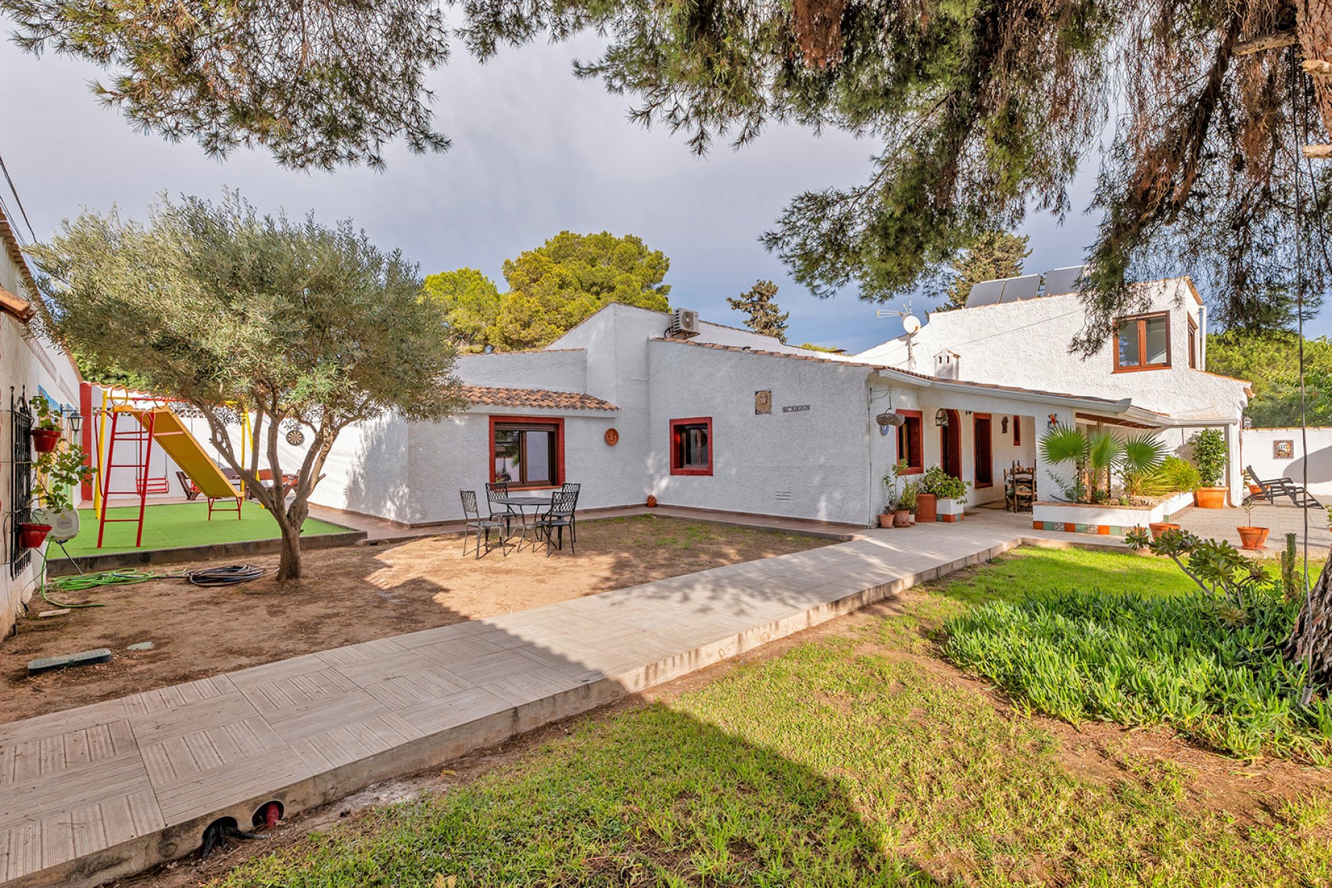 Återförsäljning - Villa -
Orihuela Costa - Lomas de Cabo Roig