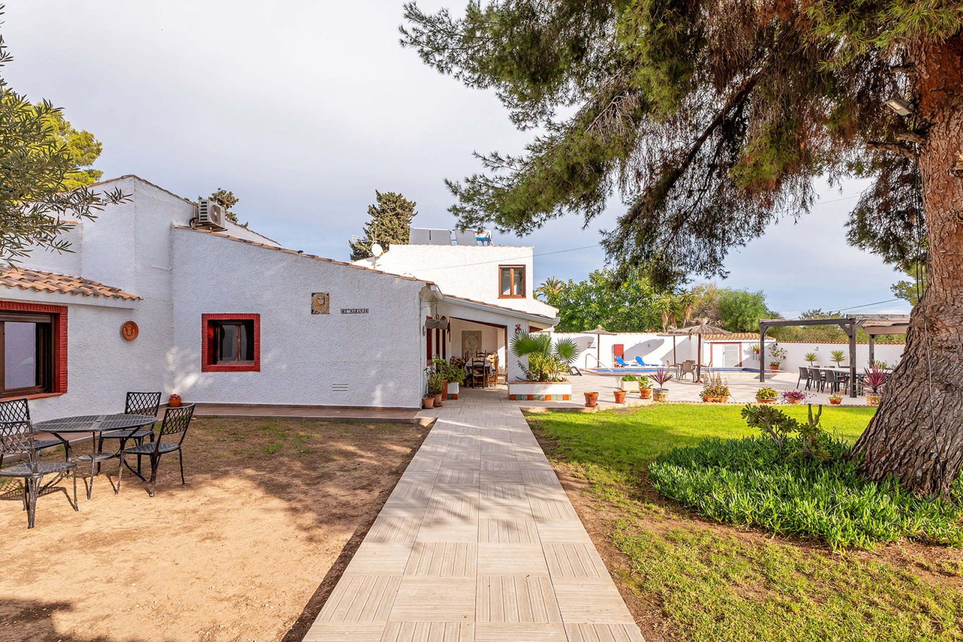 Återförsäljning - Villa -
Orihuela Costa - Lomas de Cabo Roig