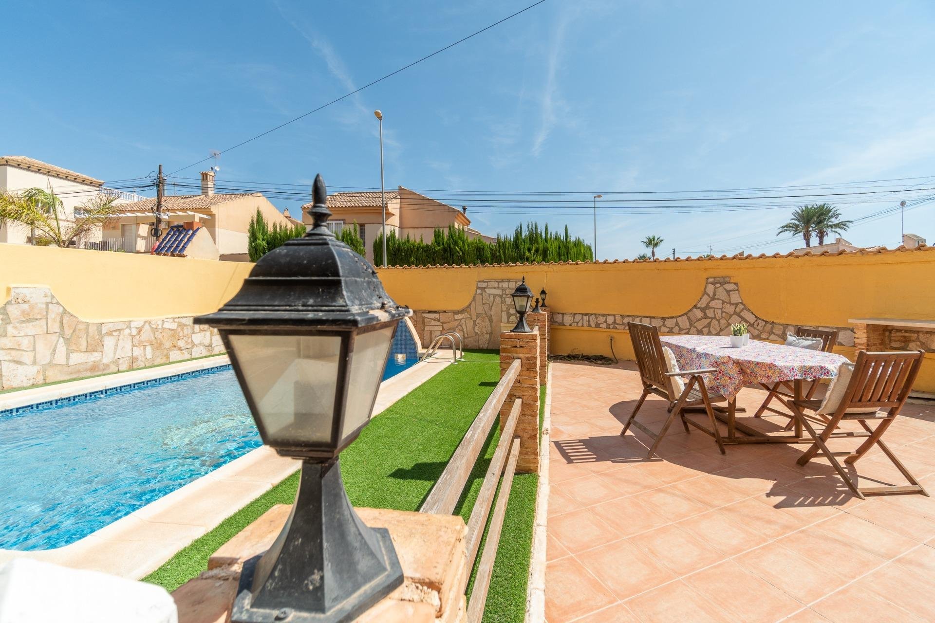 Återförsäljning - Villa -
Orihuela Costa - Los Almendros-La Florida