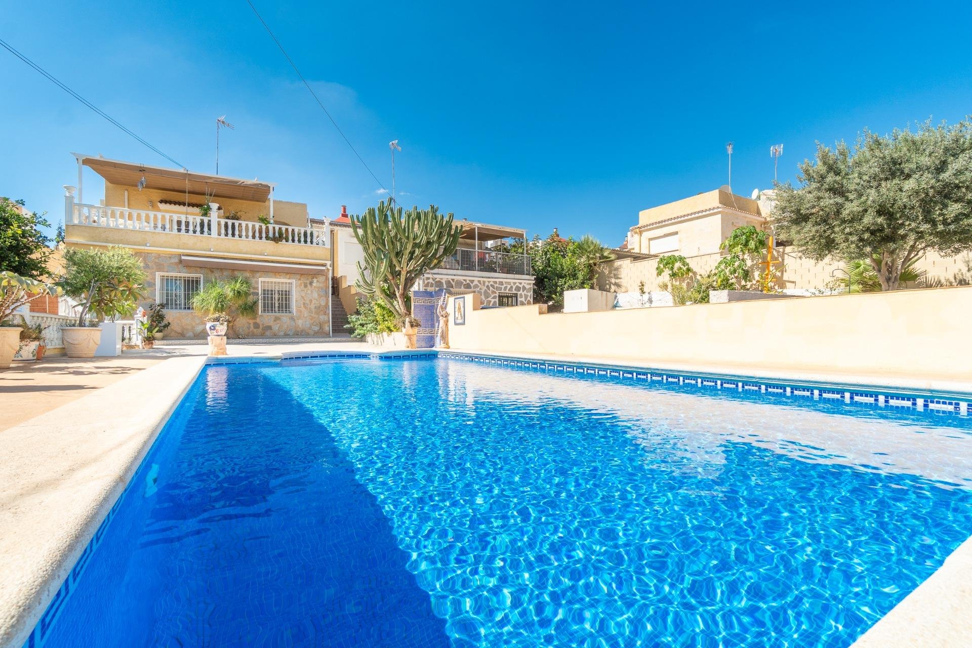 Återförsäljning - Villa -
Orihuela Costa - Los Balcones