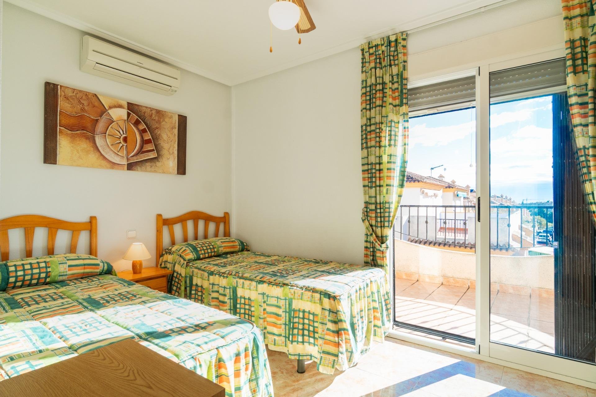 Återförsäljning - Villa -
Orihuela Costa - Playa Flamenca