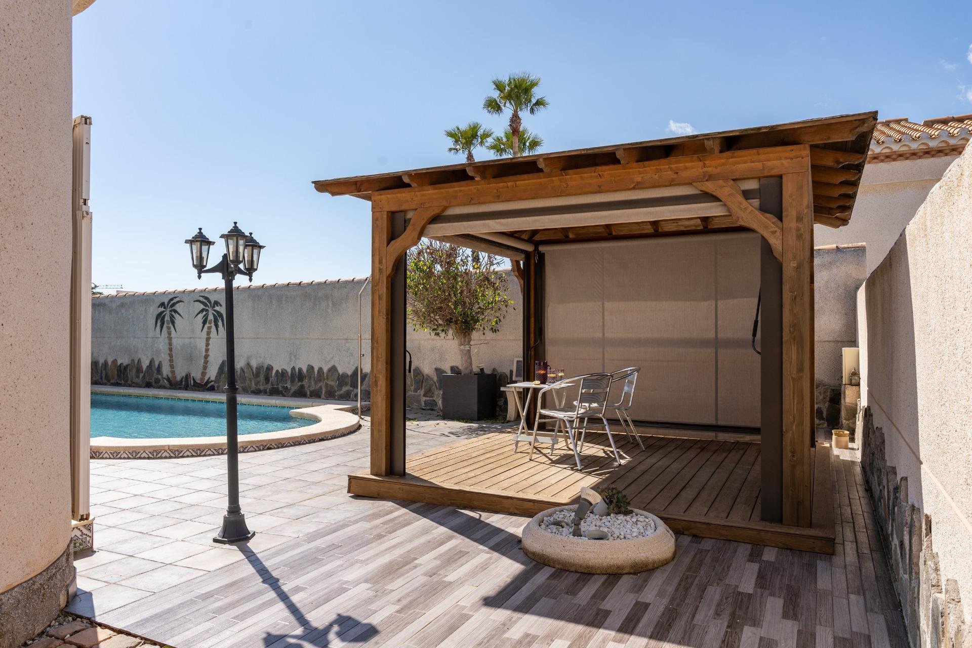 Återförsäljning - Villa -
Orihuela Costa - Playa Flamenca