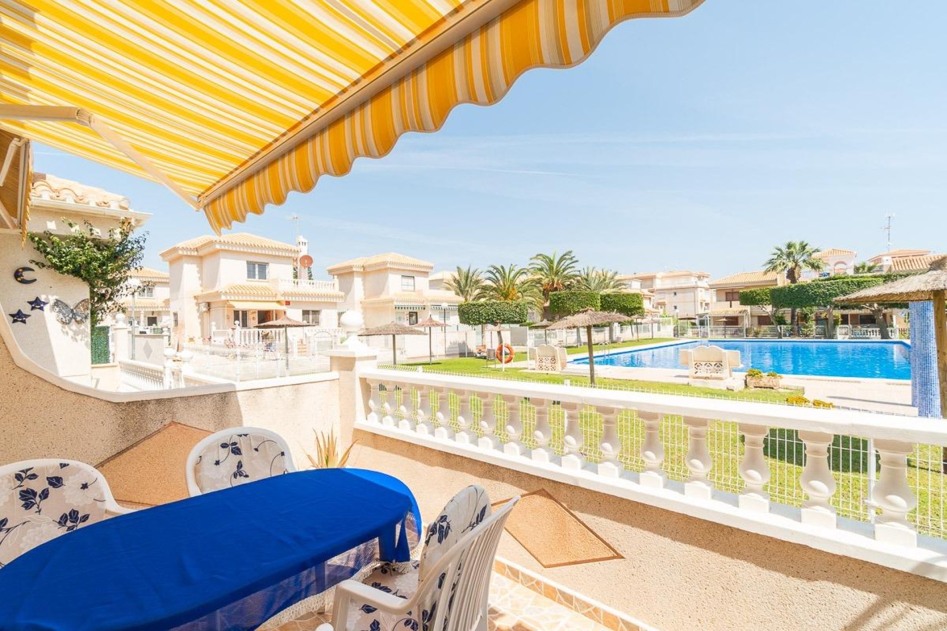 Återförsäljning - Villa -
Orihuela Costa - Playa Flamenca
