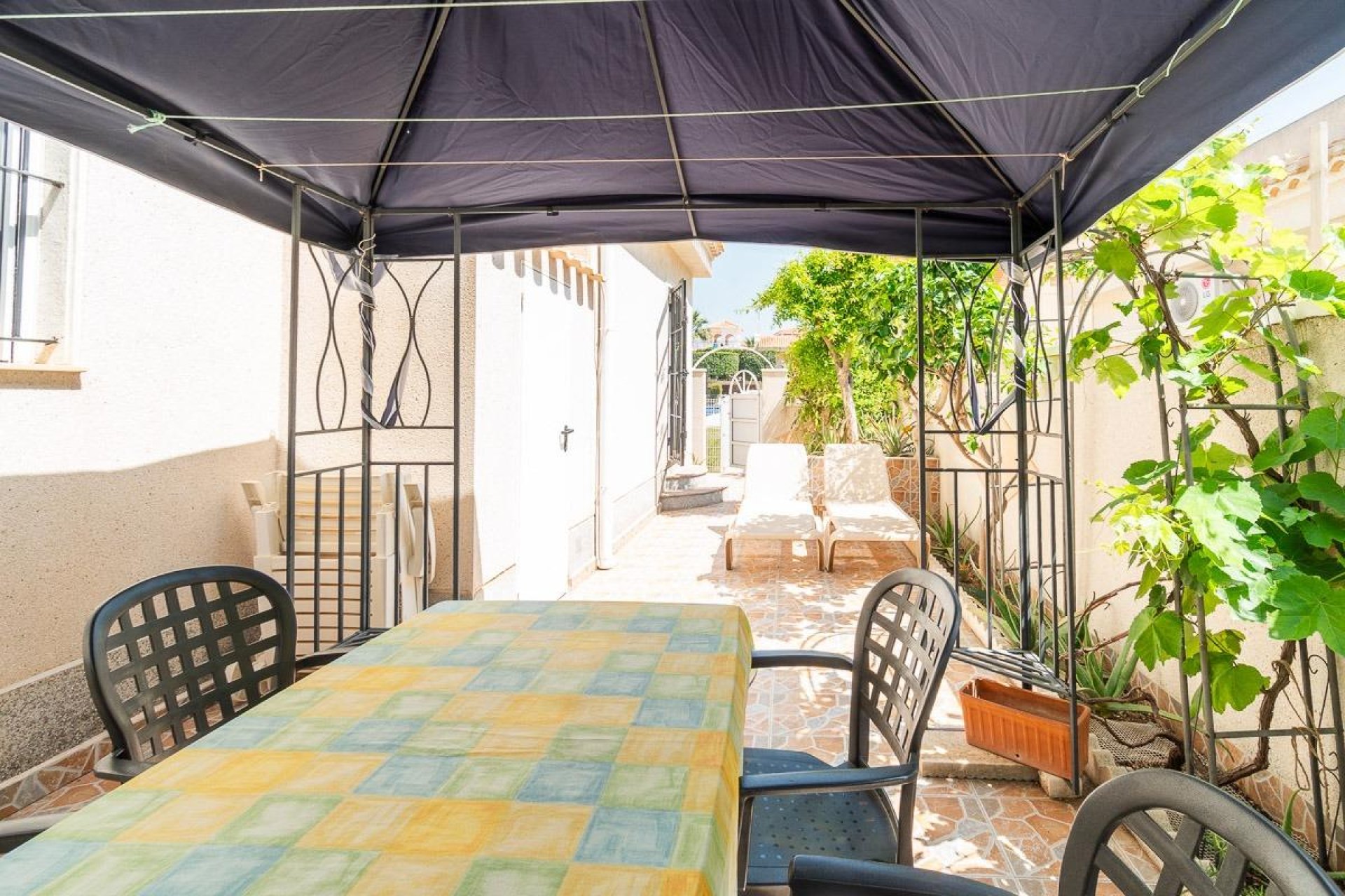 Återförsäljning - Villa -
Orihuela Costa - Playa Flamenca