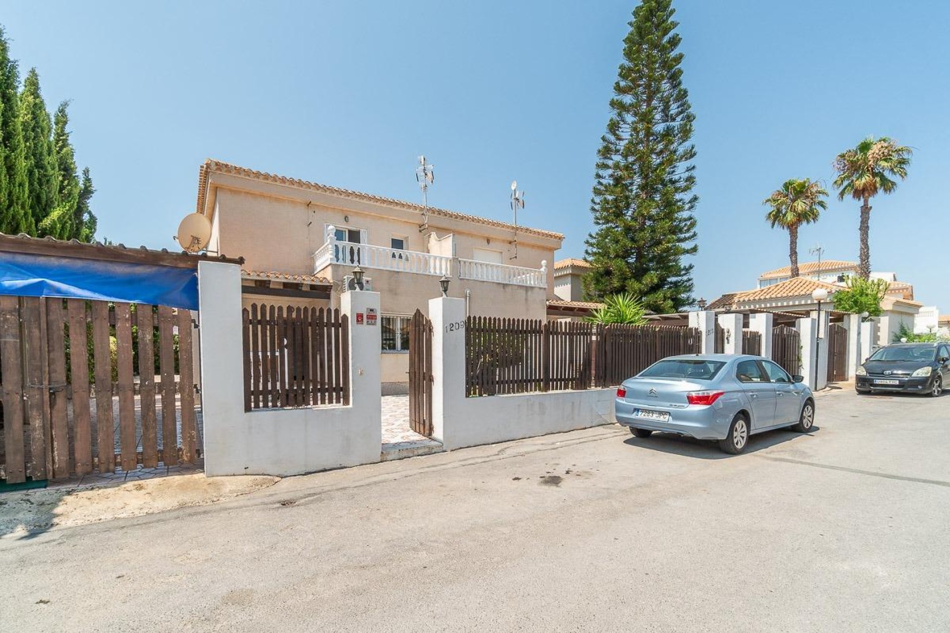 Återförsäljning - Villa -
Orihuela Costa - Playa Flamenca