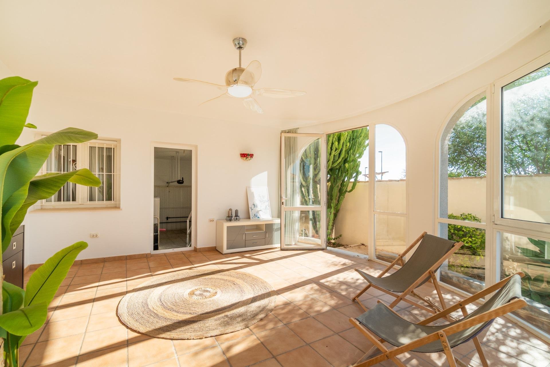 Återförsäljning - Villa -
Orihuela Costa - Playa Flamenca