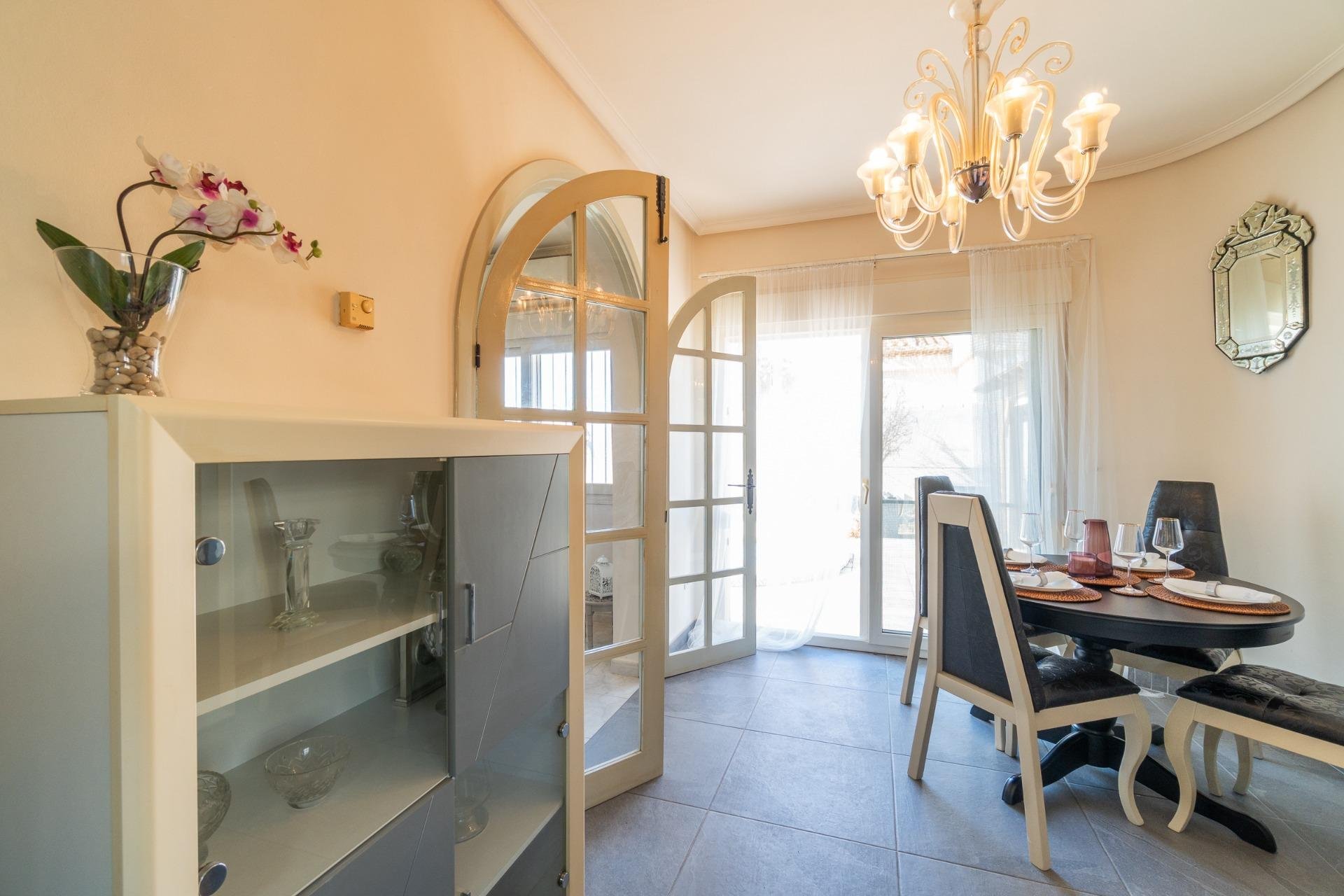 Återförsäljning - Villa -
Orihuela Costa - Playa Flamenca