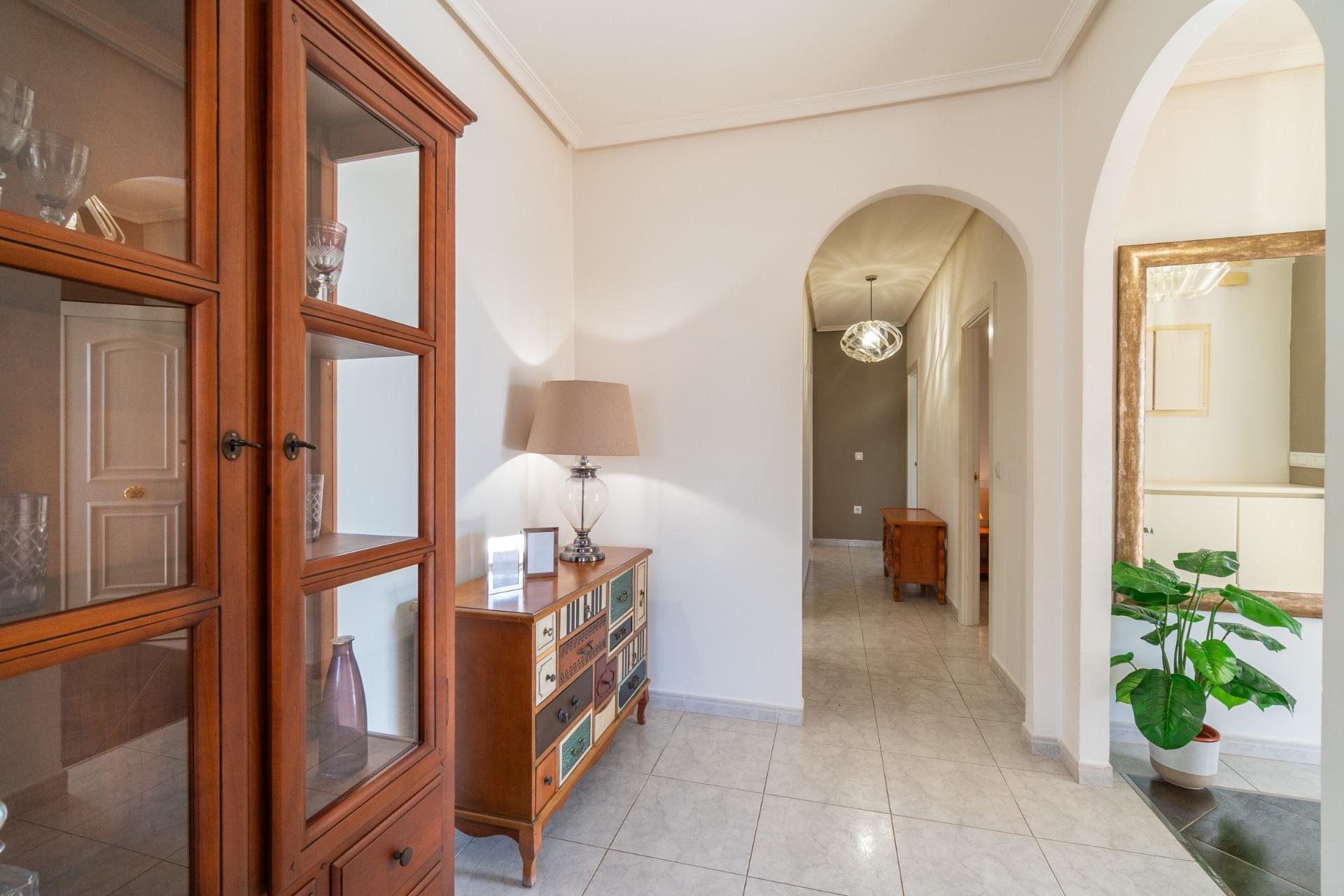 Återförsäljning - Villa -
Orihuela Costa - Playa Flamenca